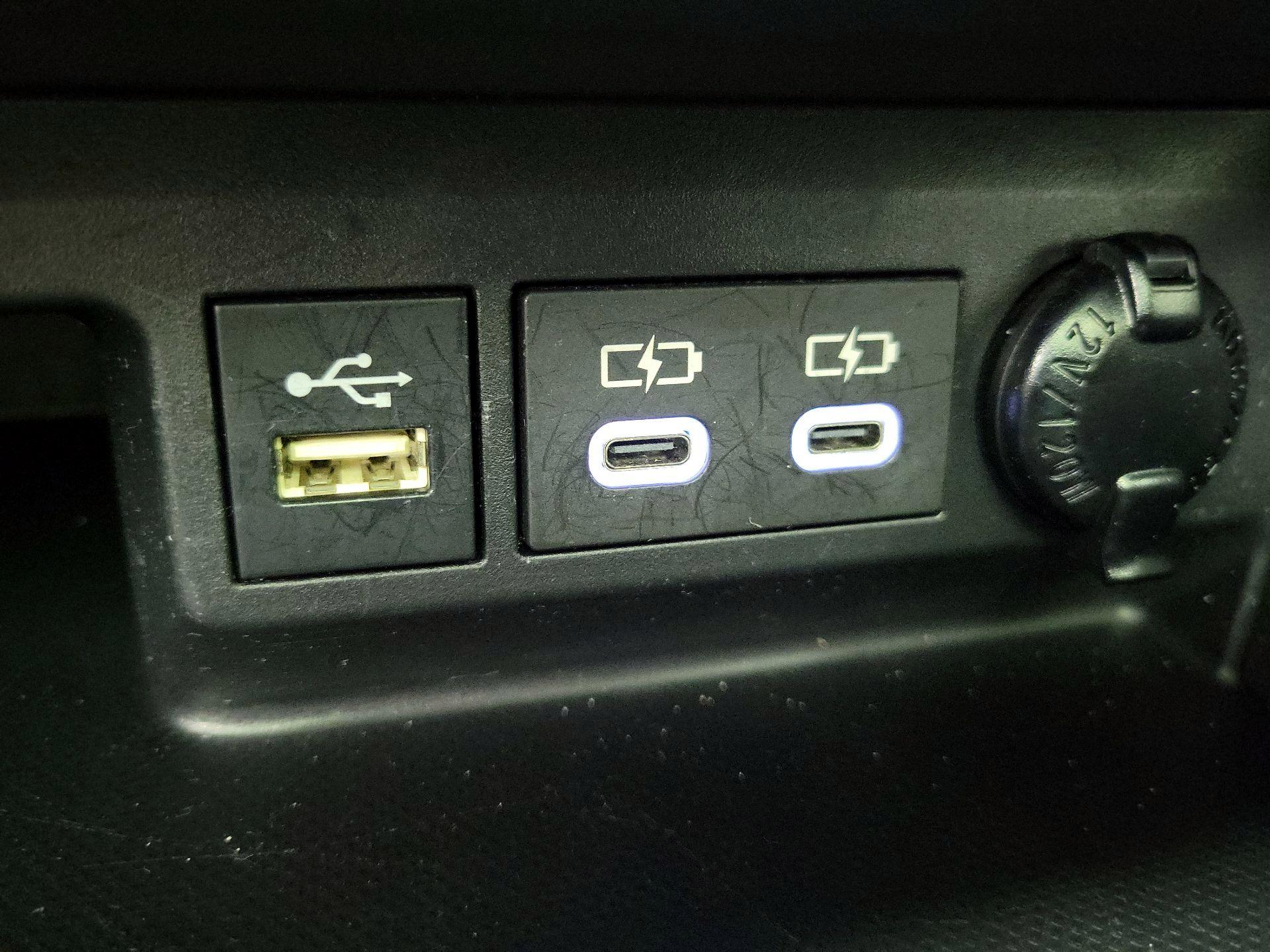 Thumbnail: 2024 Toyota Highlander - 18