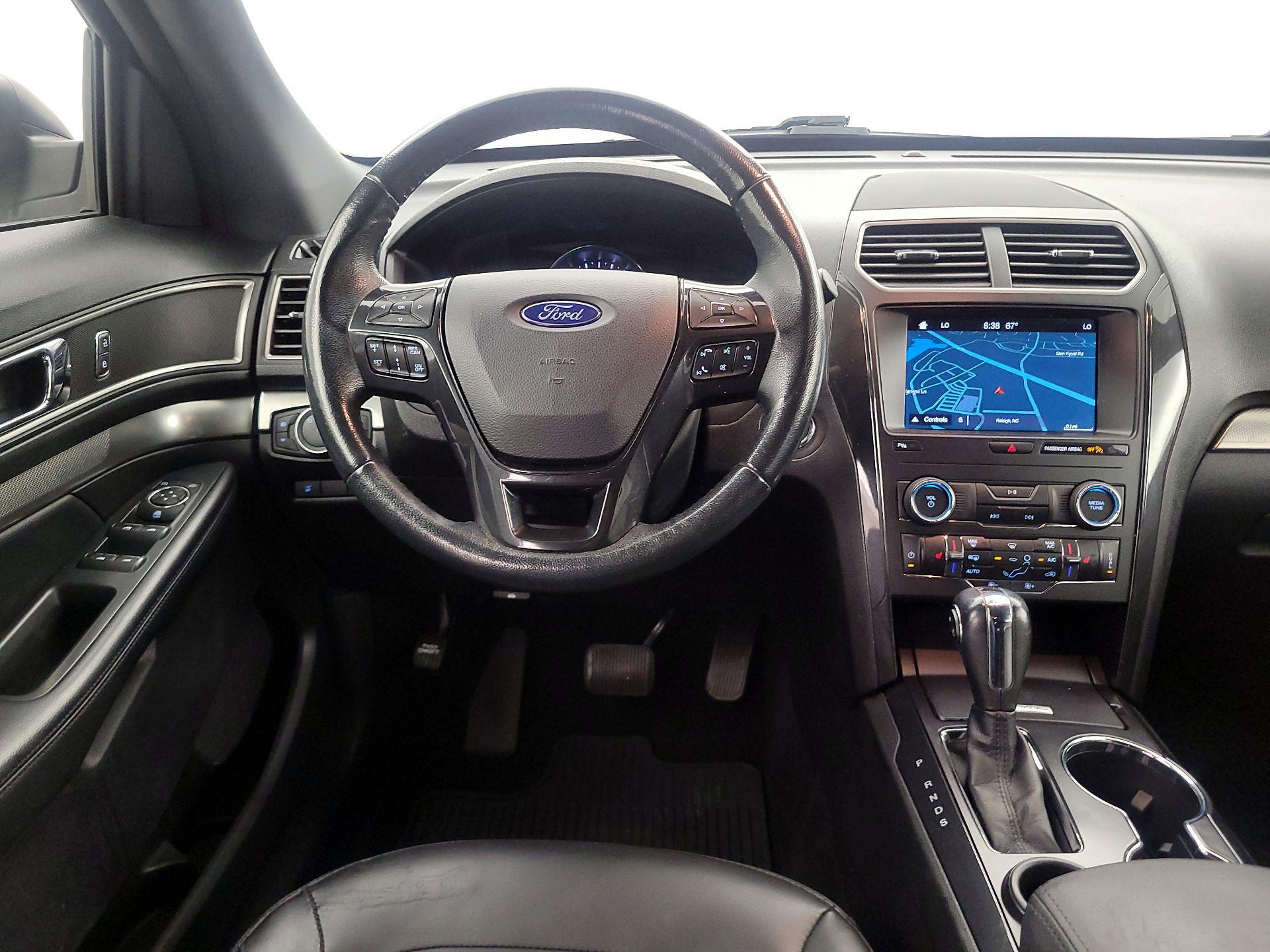 Thumbnail: 2019 Ford Explorer - 10