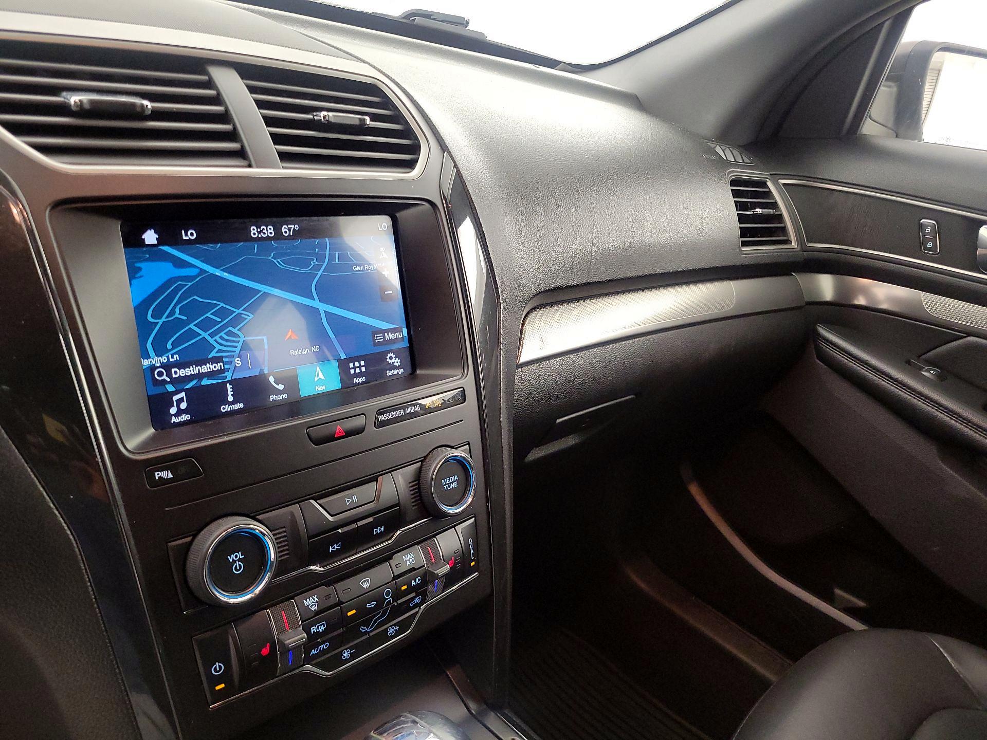 Thumbnail: 2019 Ford Explorer - 14