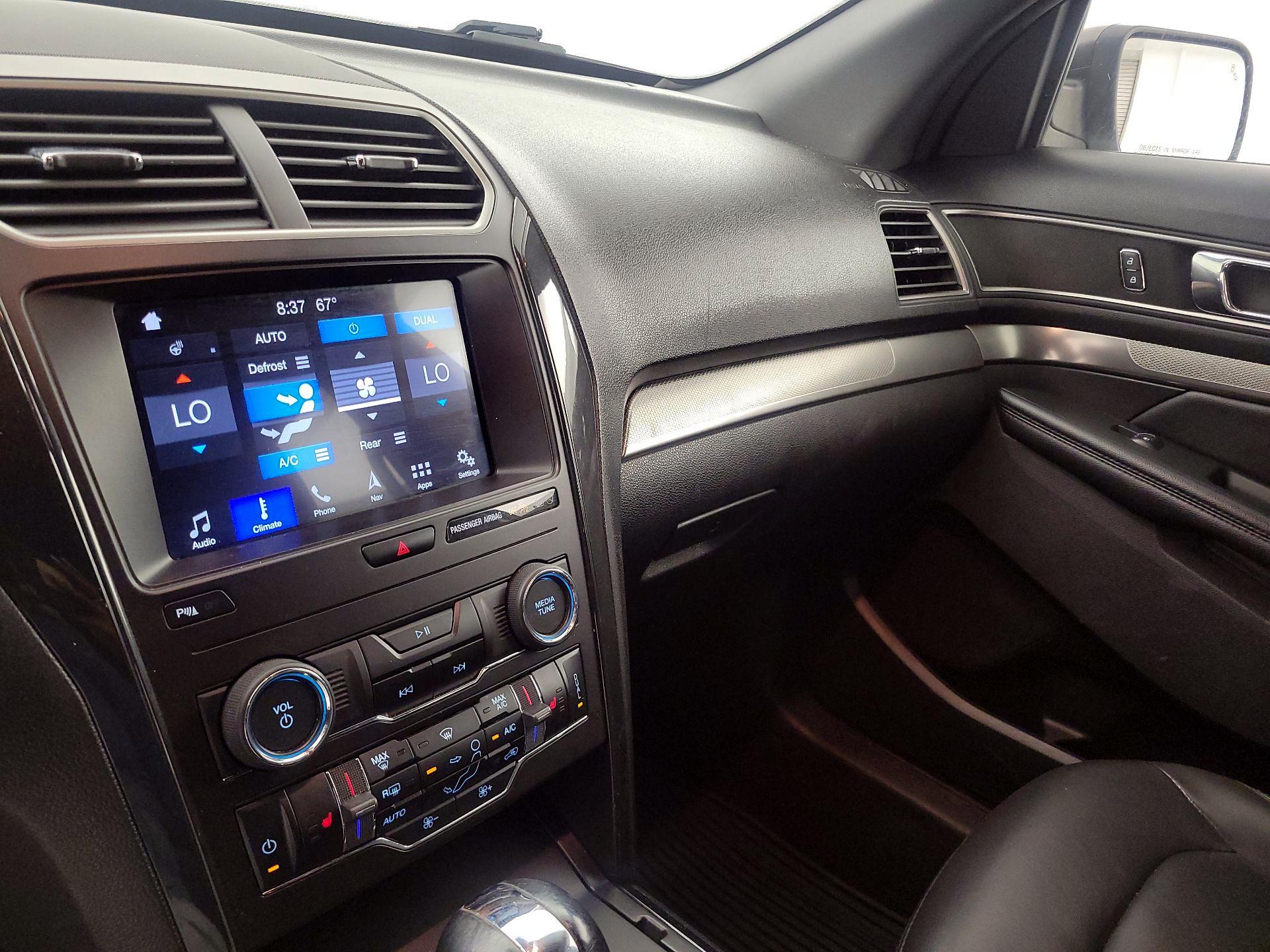 Thumbnail: 2019 Ford Explorer - 17