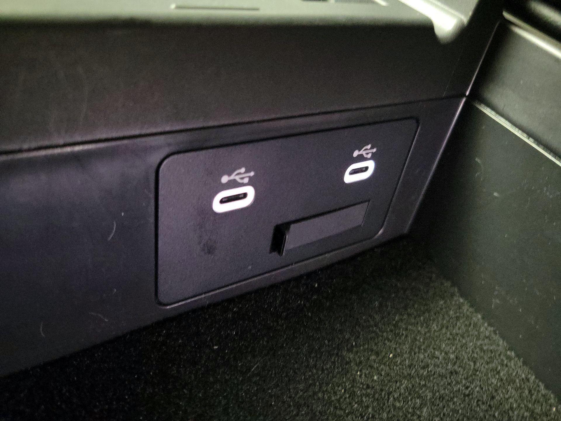 Thumbnail: 2024 Mazda CX-90 - 18