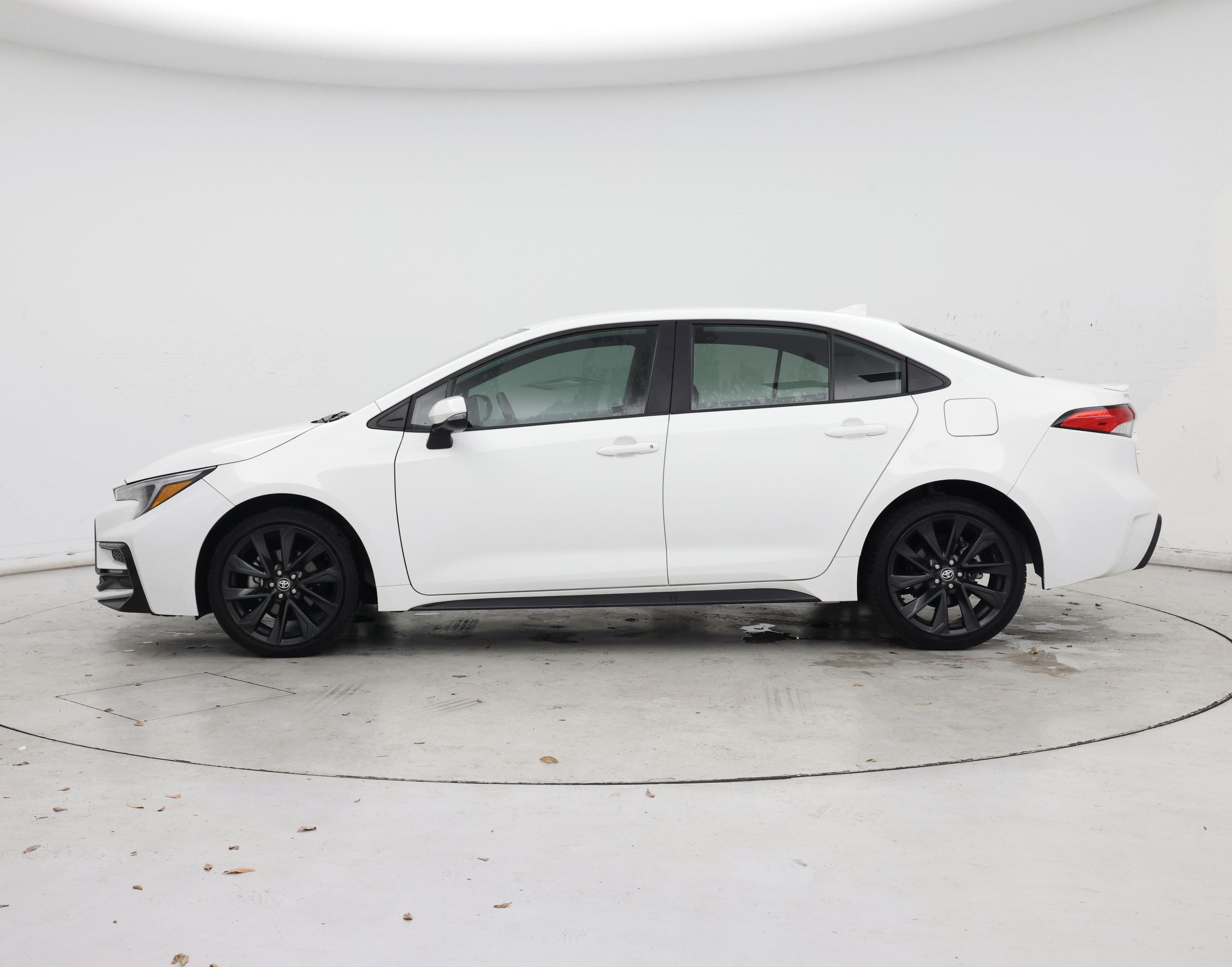 Thumbnail: 2024 Toyota Corolla - 3