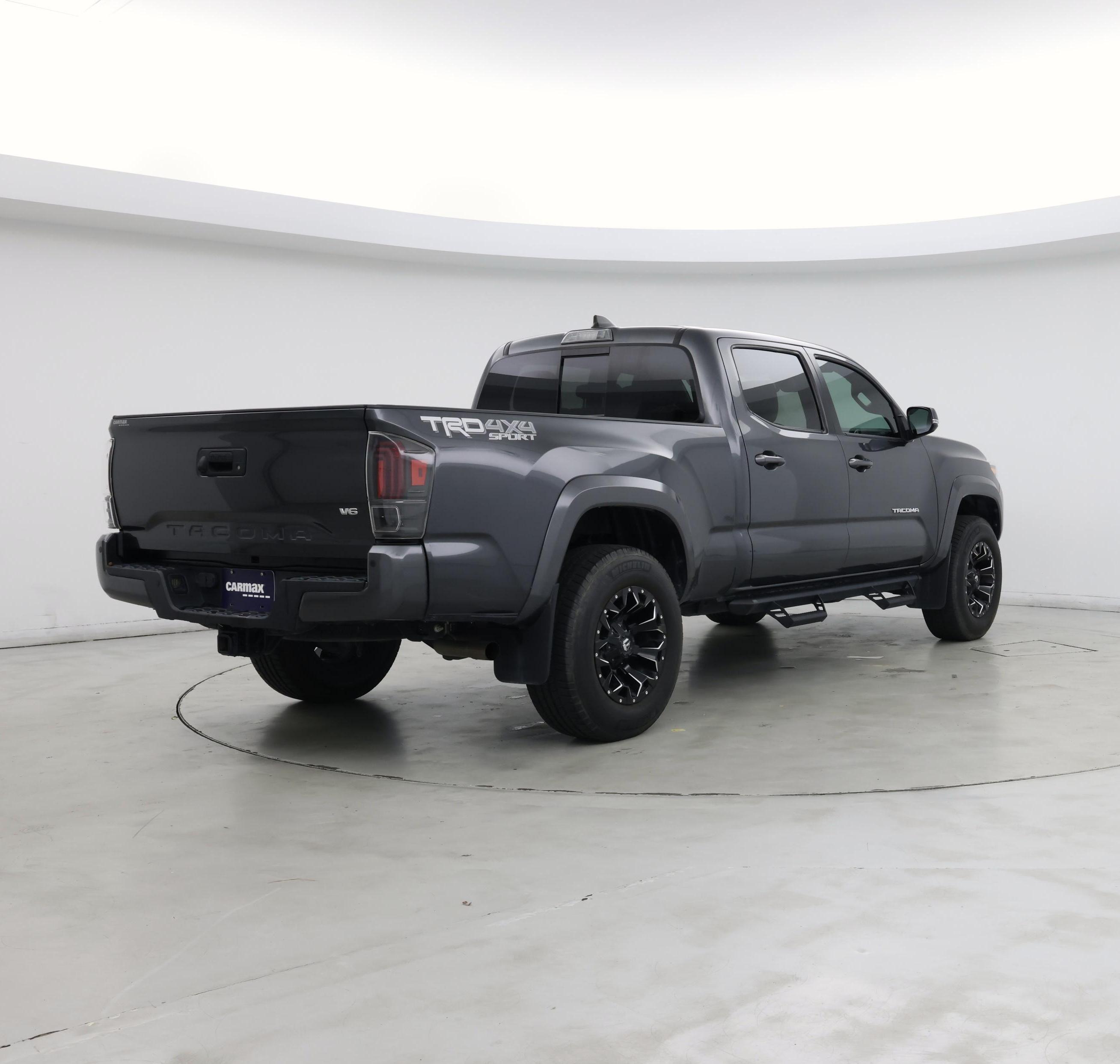 Thumbnail: 2022 Toyota Tacoma - 8