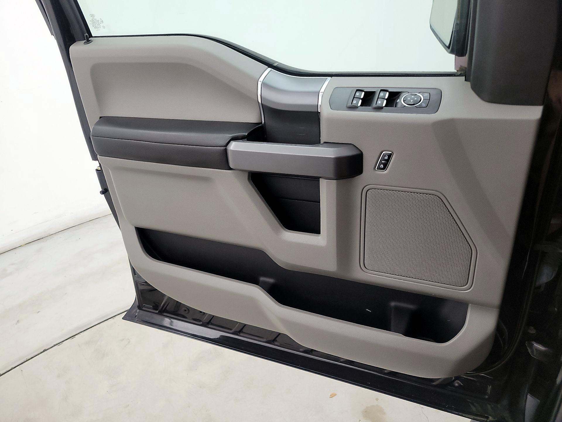 Thumbnail: 2017 Ford F-150 - 12