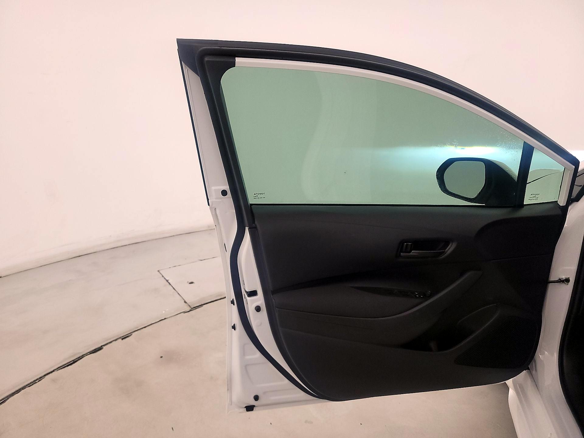 Thumbnail: 2025 Toyota Corolla - 12