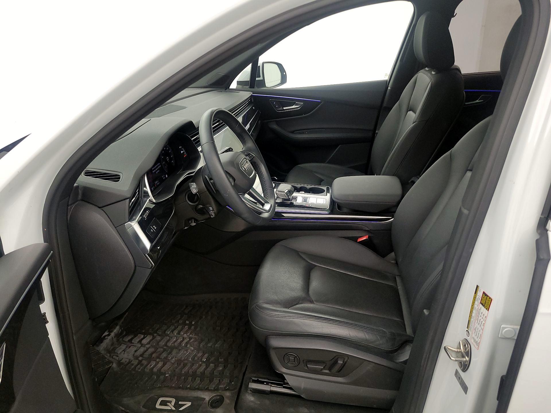 Thumbnail: 2021 Audi Q7 - 11