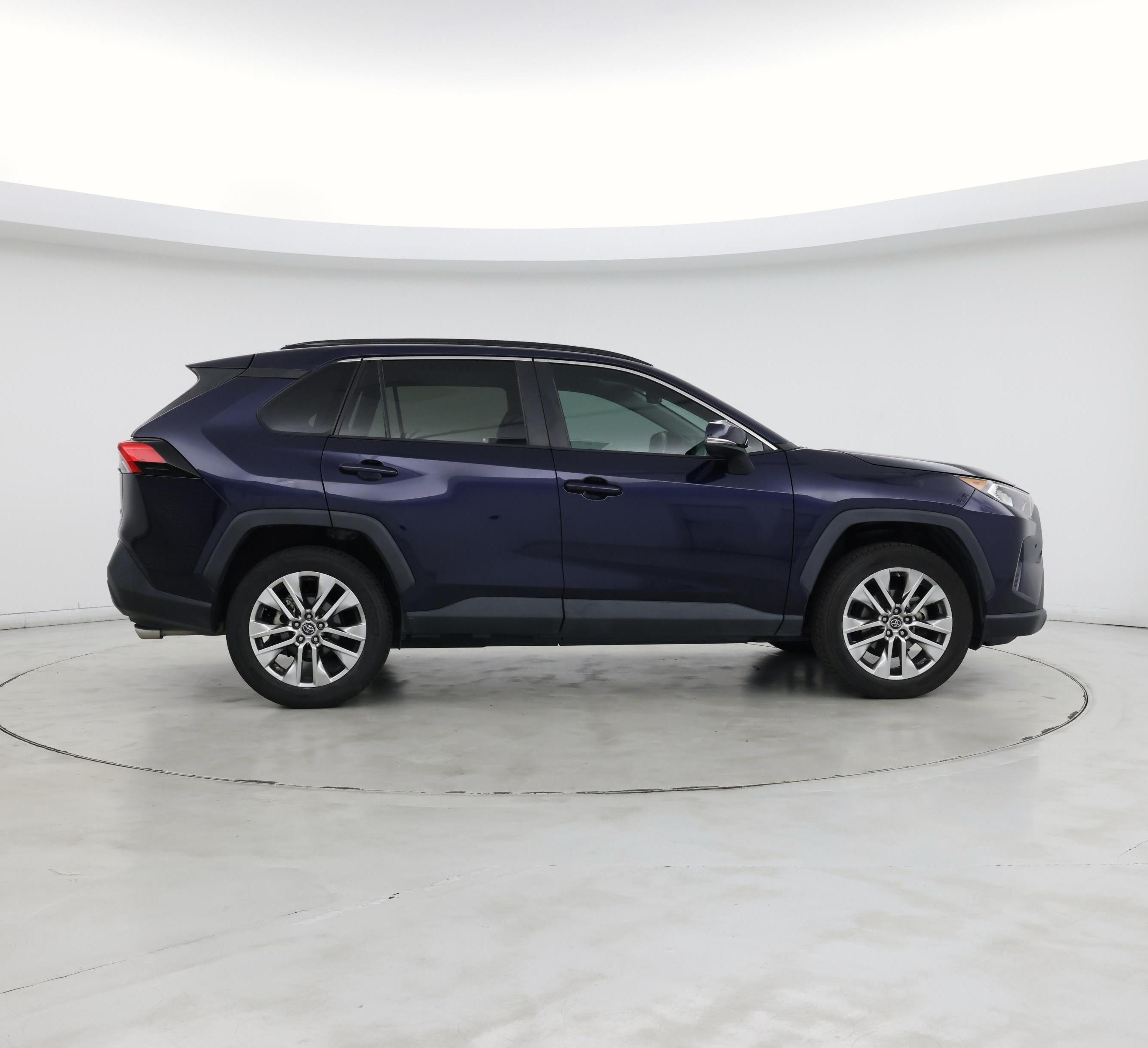 Thumbnail: 2019 Toyota RAV4 - 7