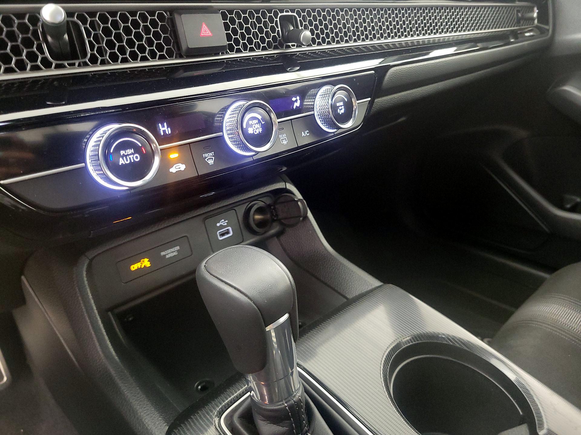 Thumbnail: 2024 Honda Civic - 16