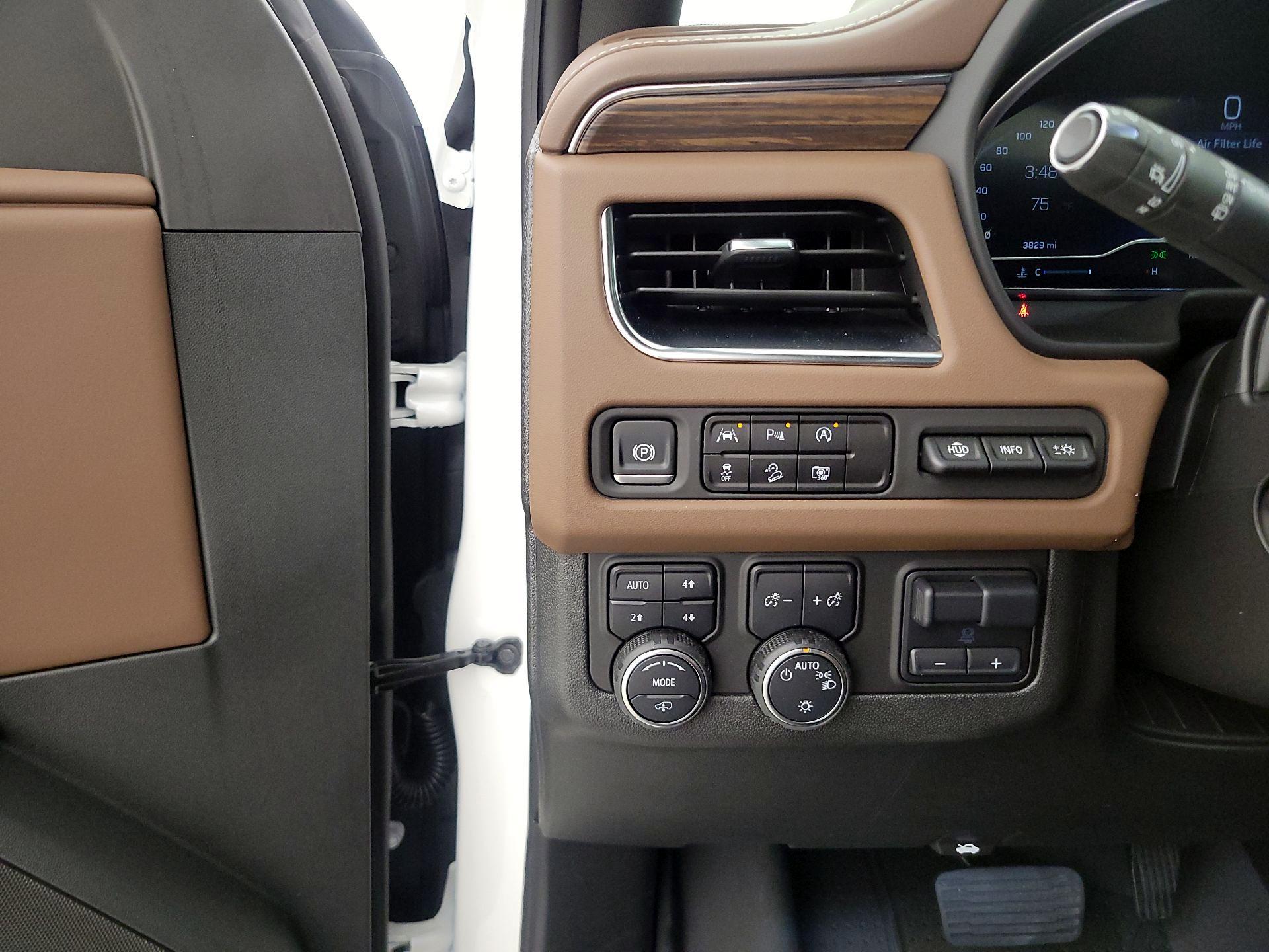 Thumbnail: 2024 Chevrolet Tahoe - 13