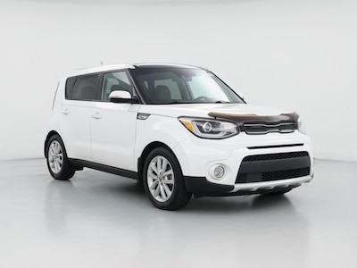 White 2018 Kia Soul +