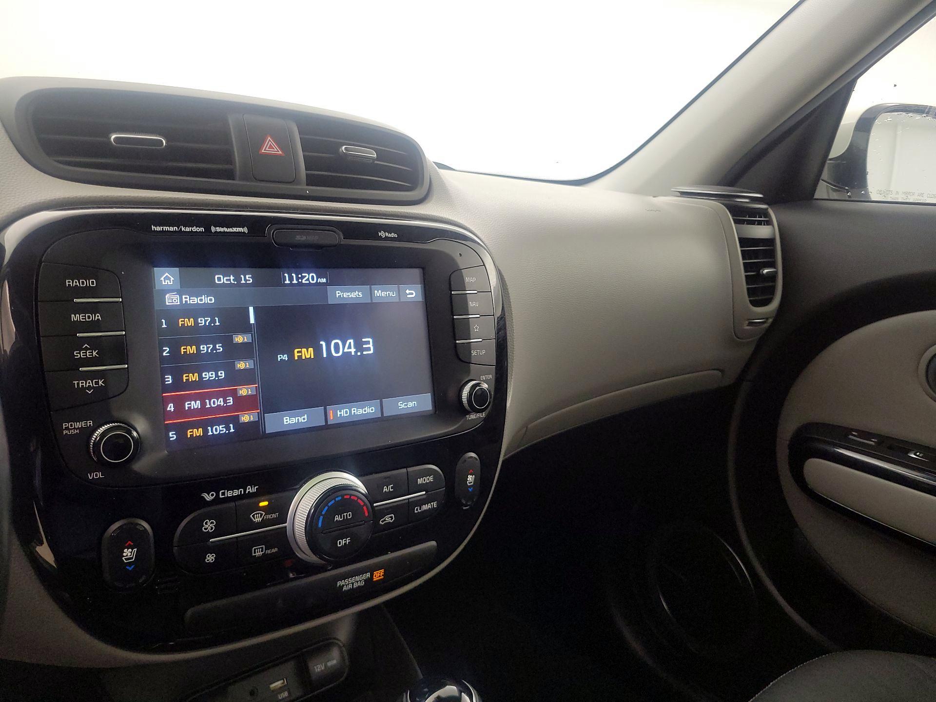 Thumbnail: 2018 Kia Soul - 16