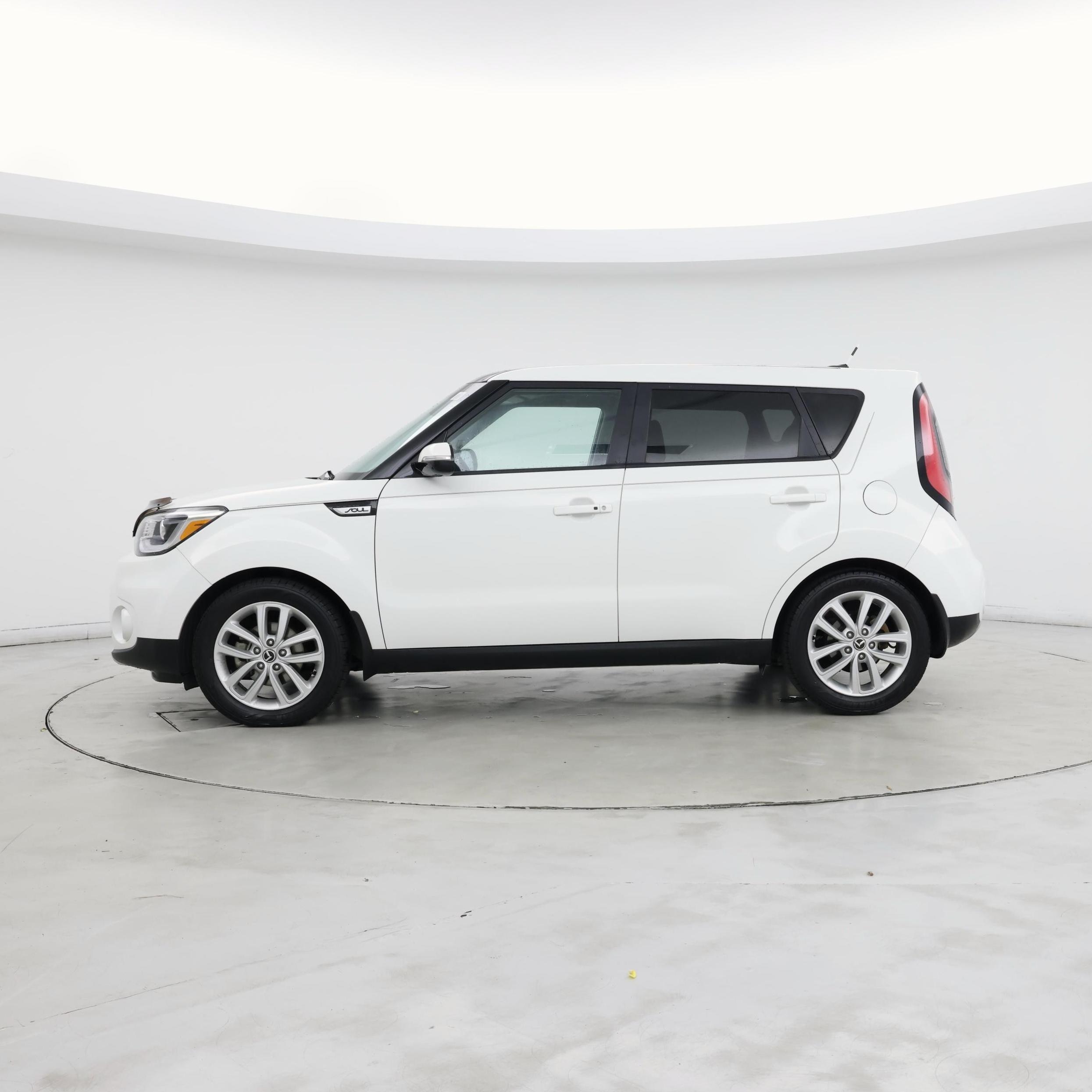 Thumbnail: 2018 Kia Soul - 3