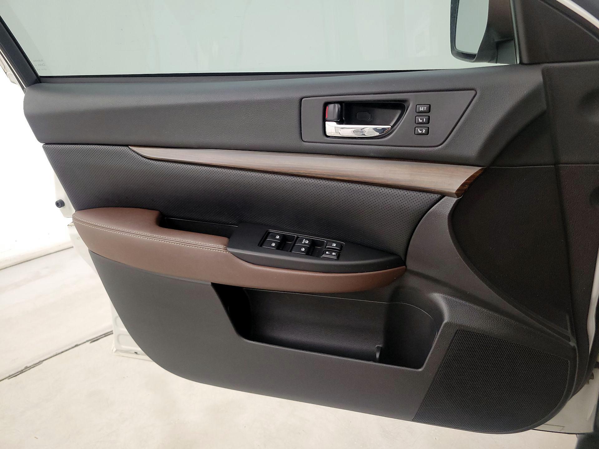 Thumbnail: 2014 Subaru Outback - 12