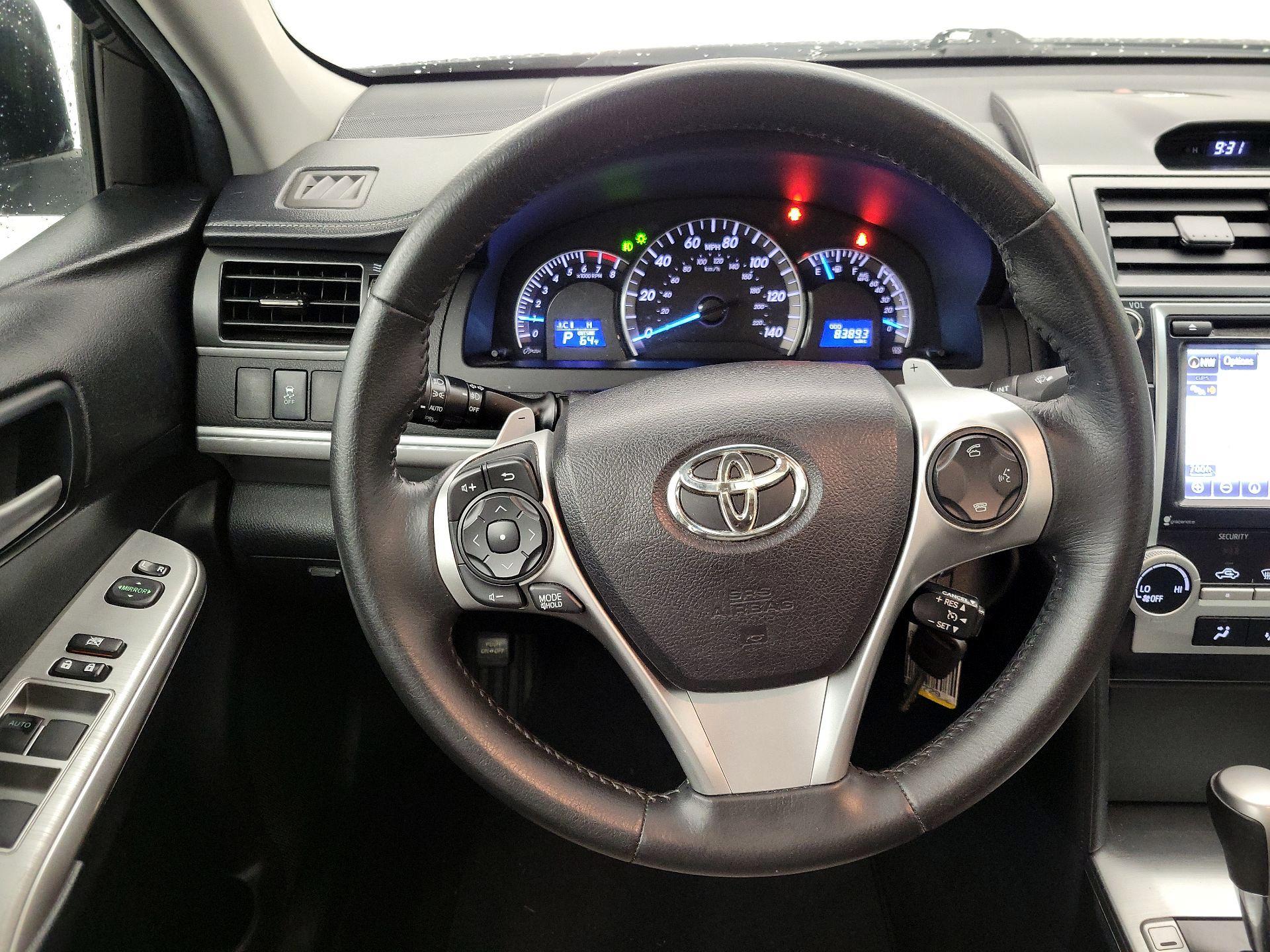 Thumbnail: 2014 Toyota Camry - 10