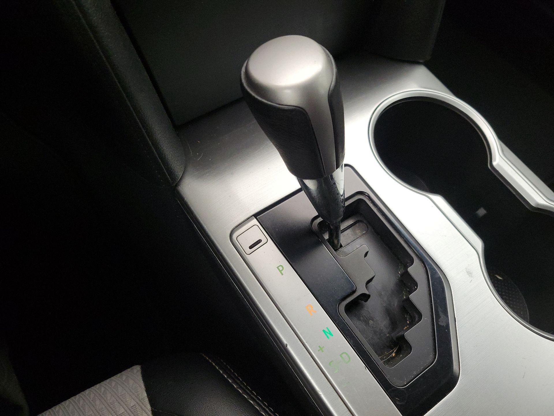 Thumbnail: 2014 Toyota Camry - 18