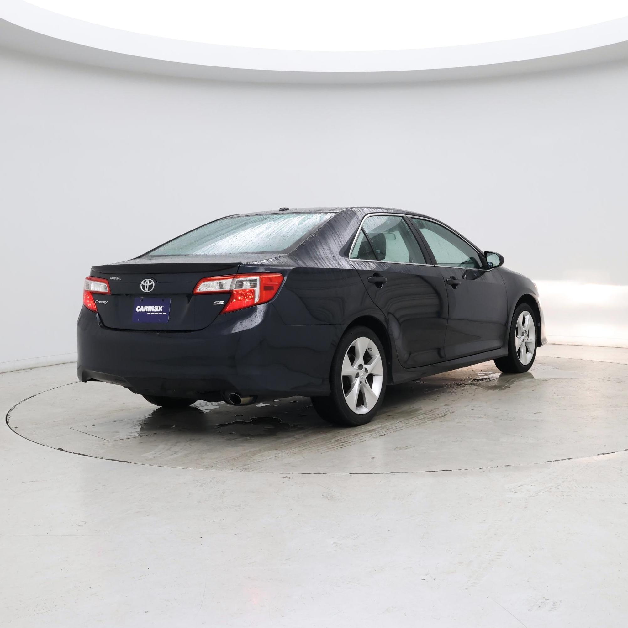 Thumbnail: 2014 Toyota Camry - 8