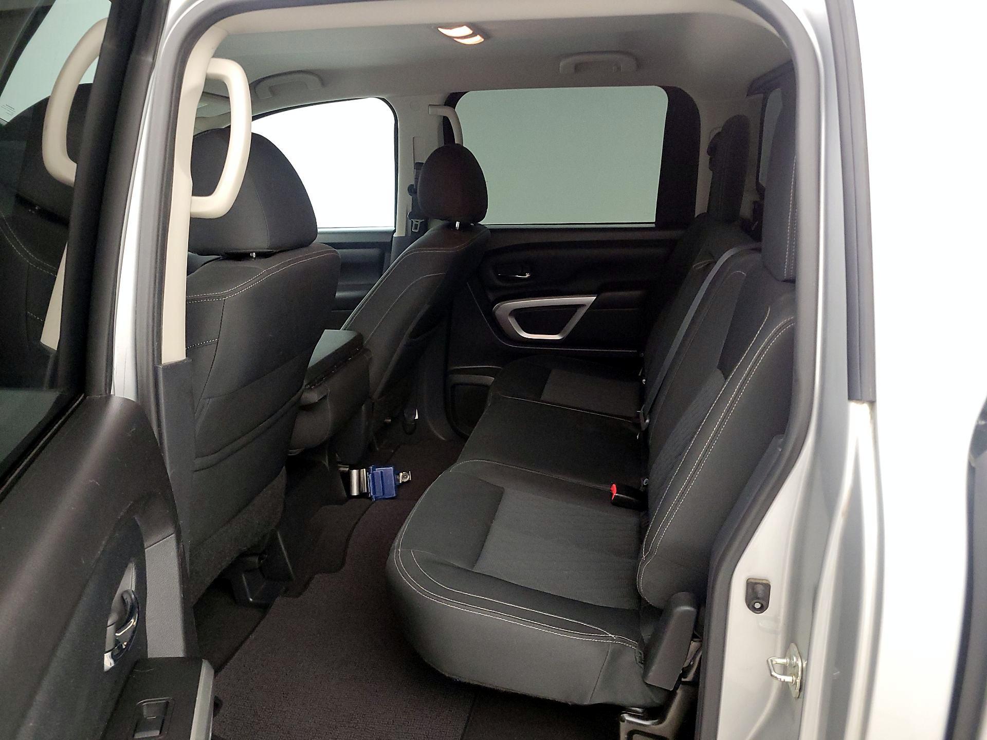 Thumbnail: 2018 Nissan Titan - 19