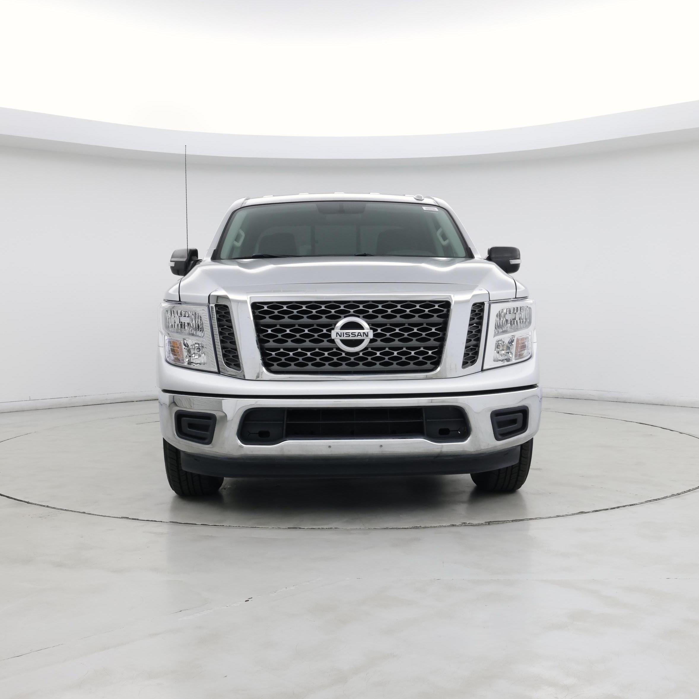 Thumbnail: 2018 Nissan Titan - 5