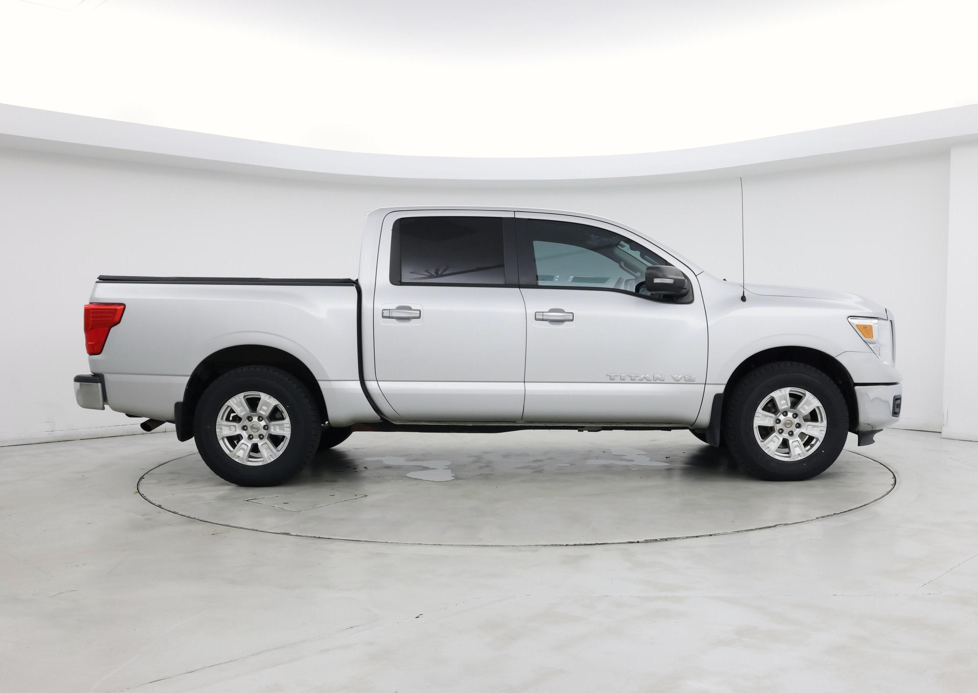 Thumbnail: 2018 Nissan Titan - 7
