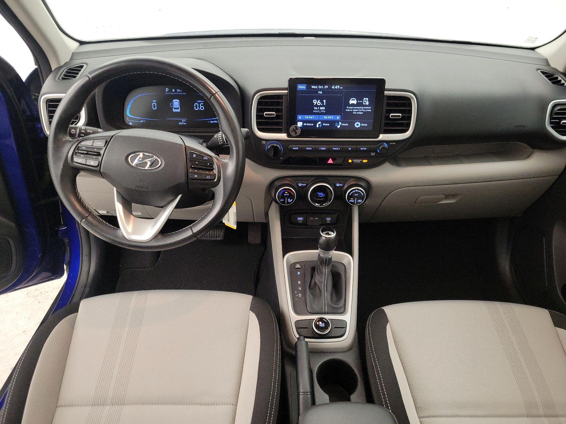 Thumbnail: 2023 Hyundai Venue - 9