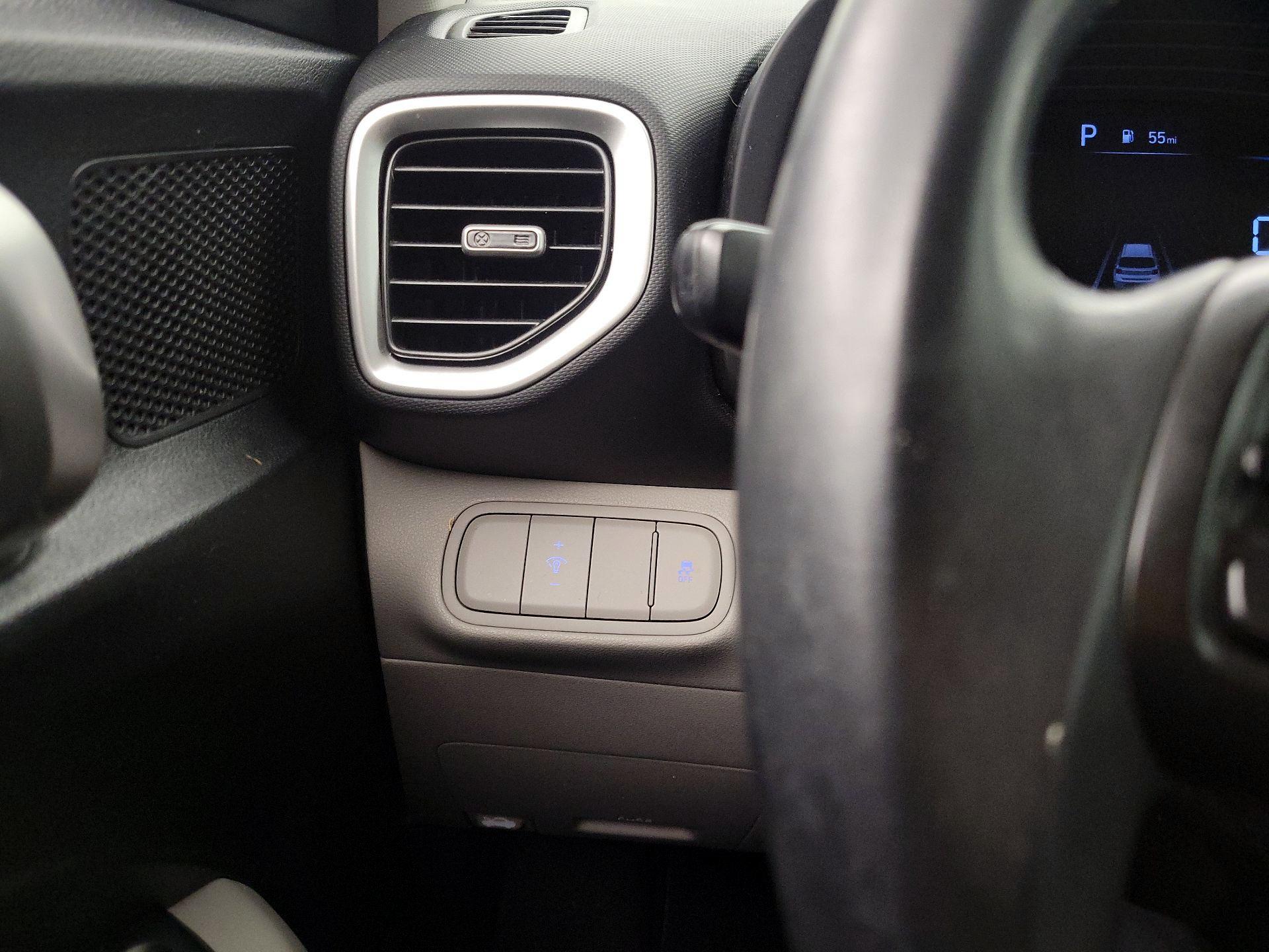 Thumbnail: 2023 Hyundai Venue - 13