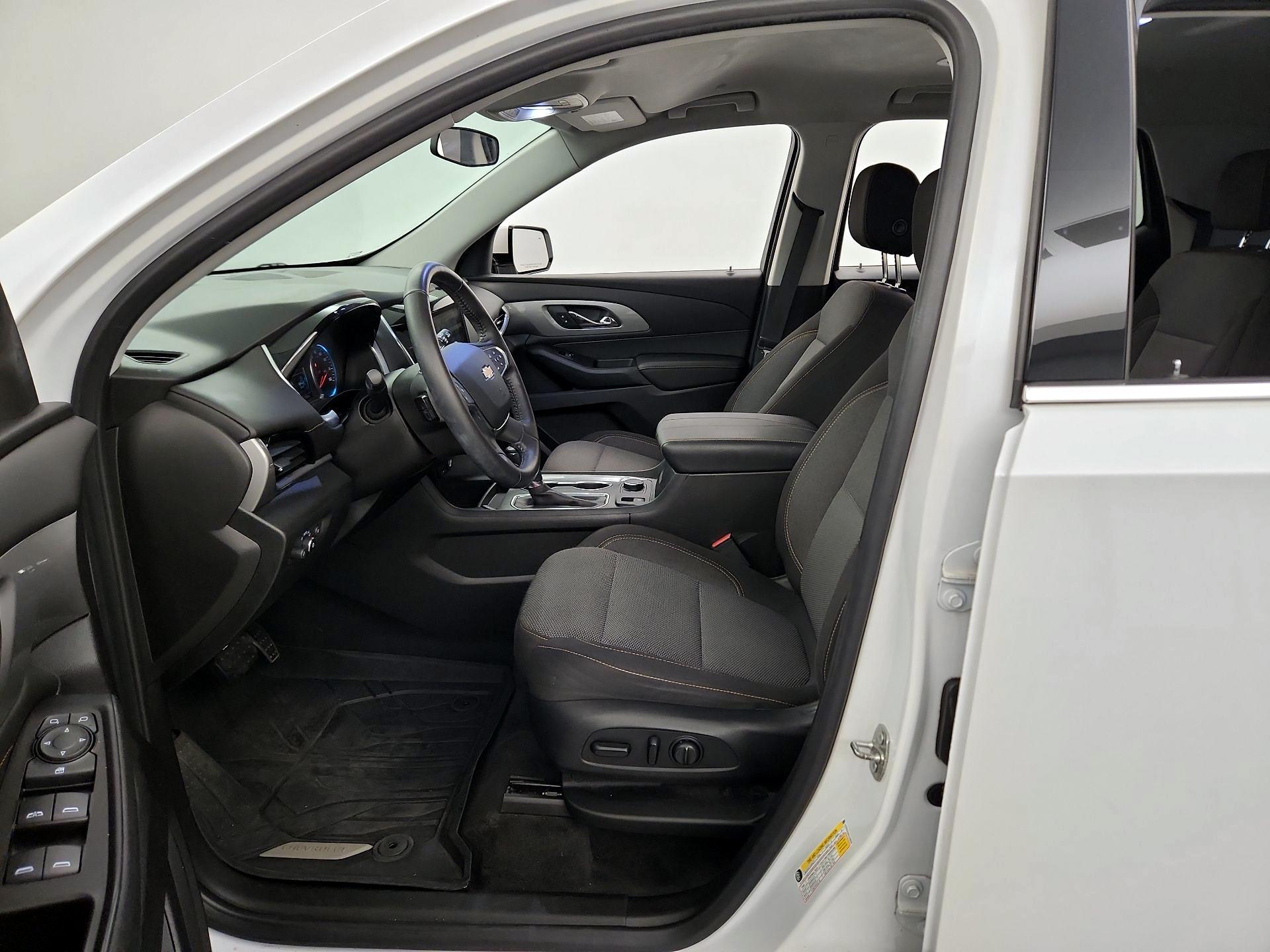 Thumbnail: 2019 Chevrolet Traverse - 11