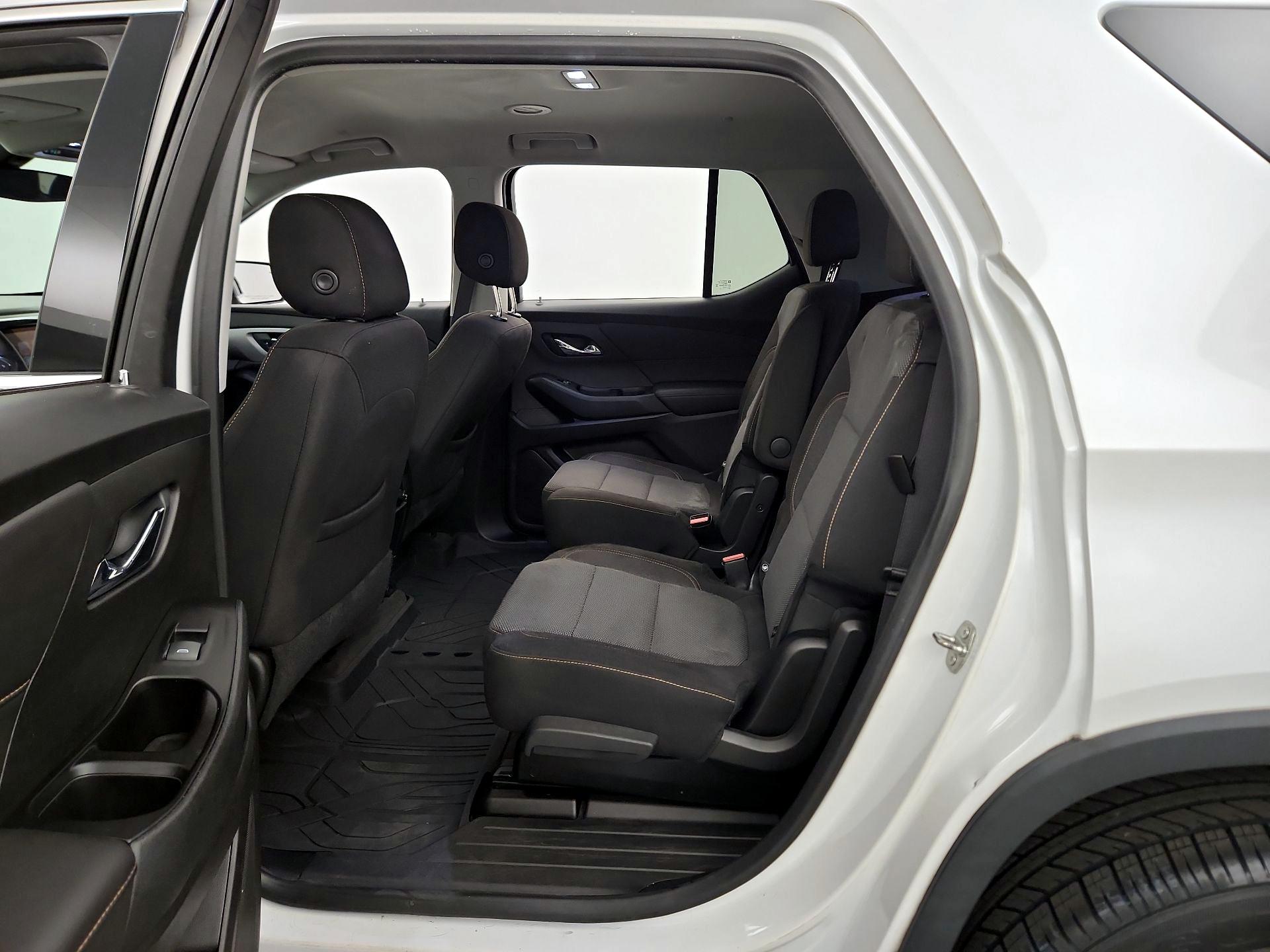 Thumbnail: 2019 Chevrolet Traverse - 19