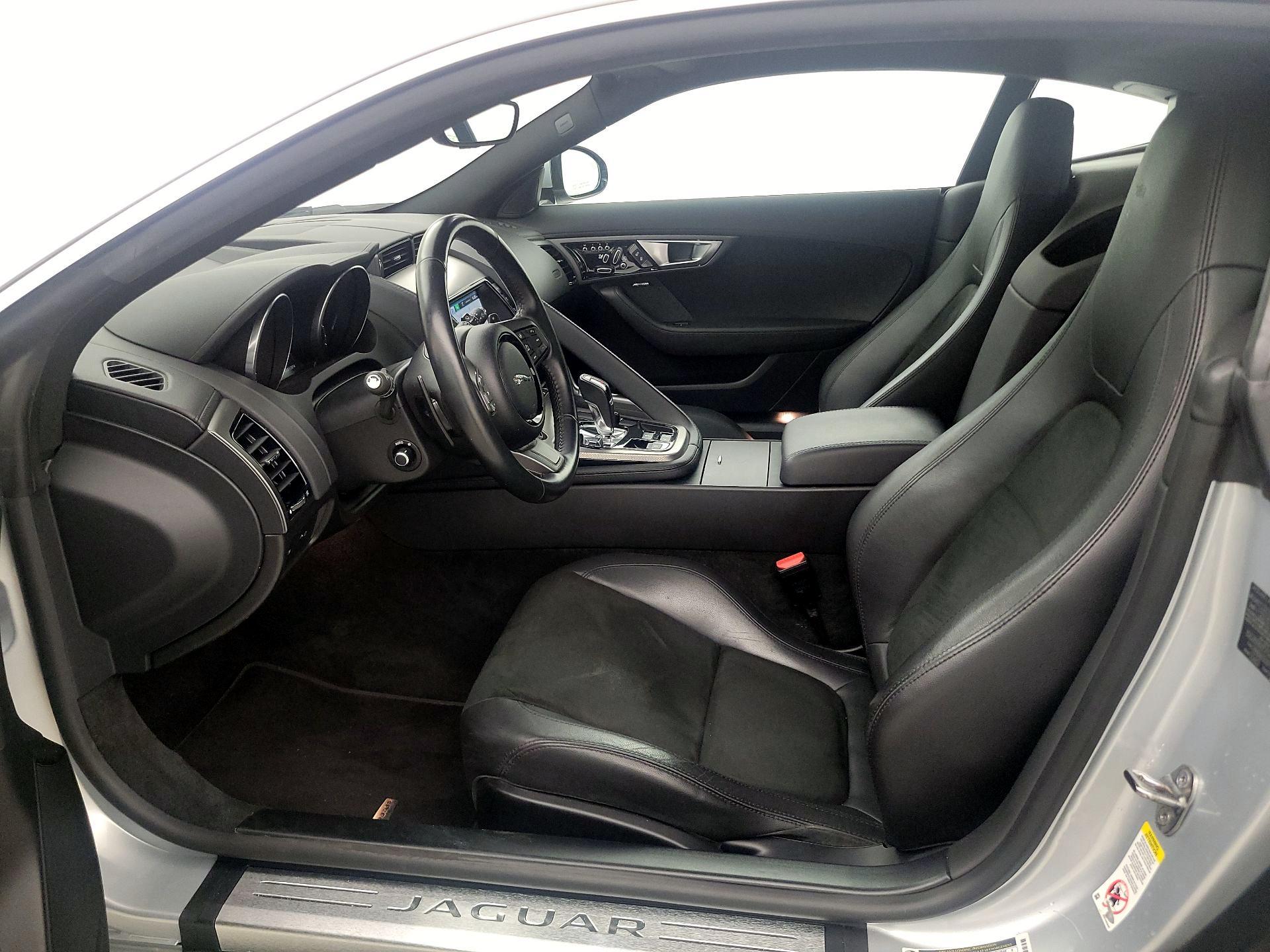 Thumbnail: 2016 Jaguar F-Type - 11