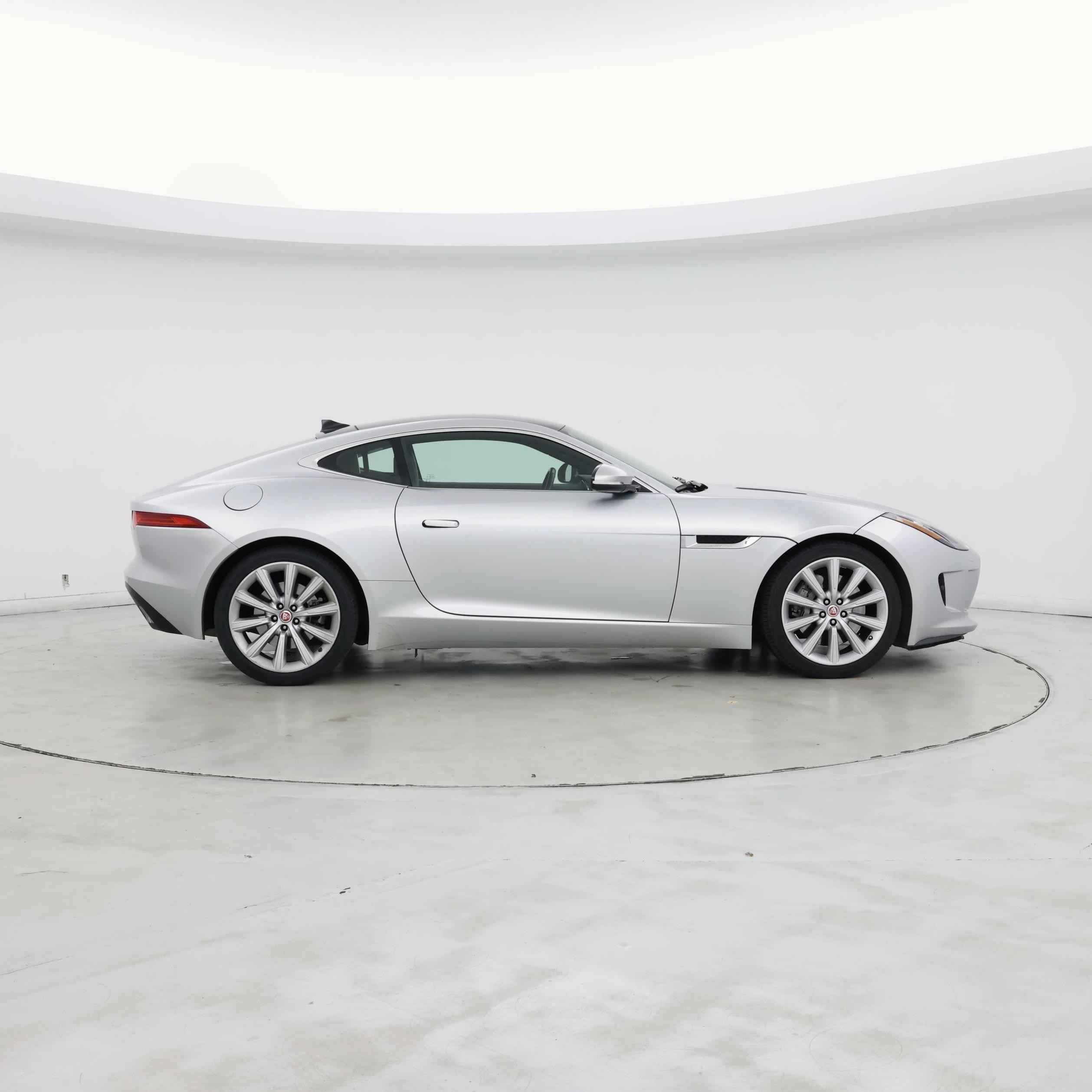 Thumbnail: 2016 Jaguar F-Type - 7