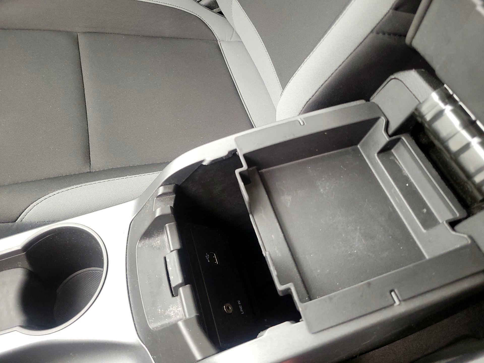 Thumbnail: 2014 Ford Escape - 18