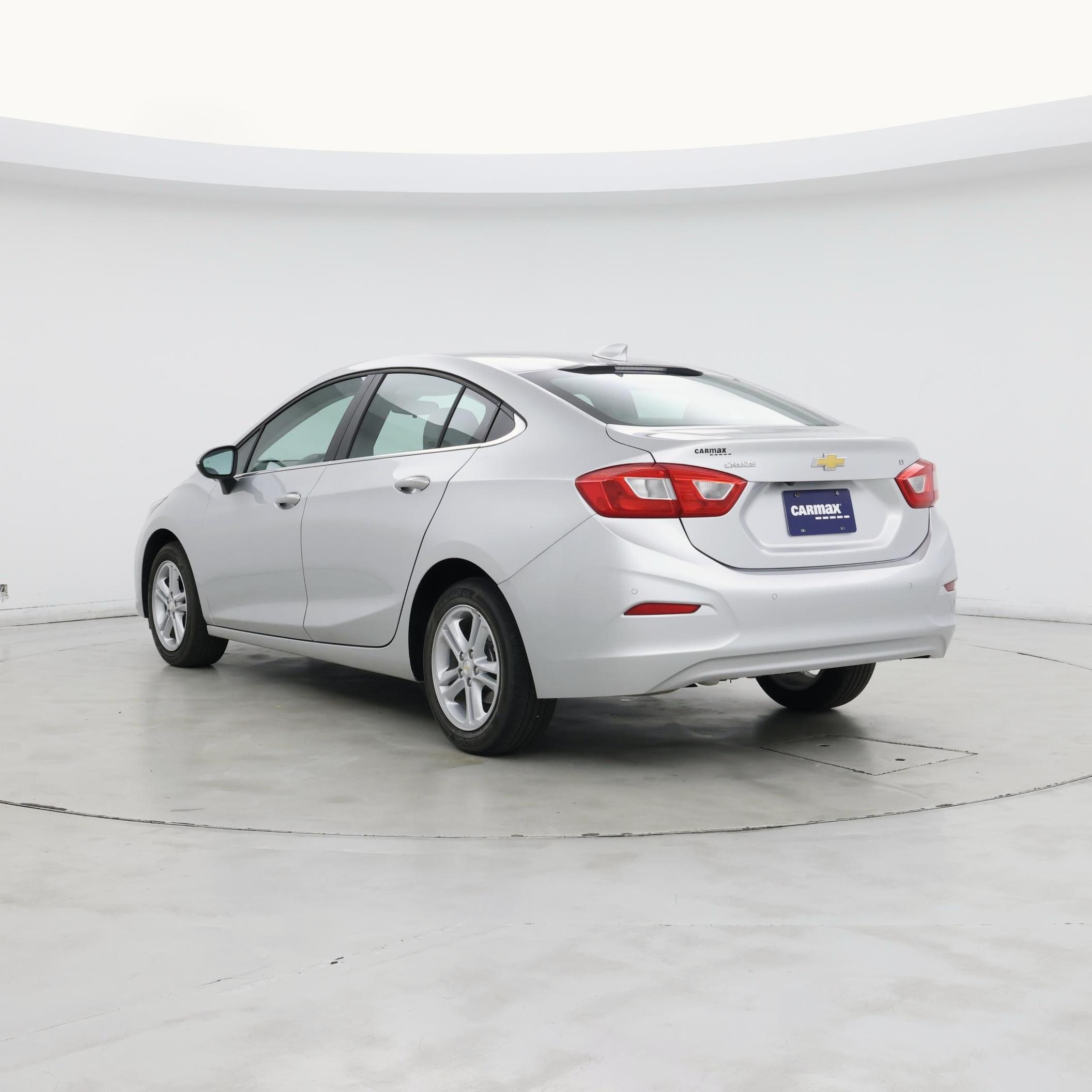 Thumbnail: 2017 Chevrolet Cruze - 2