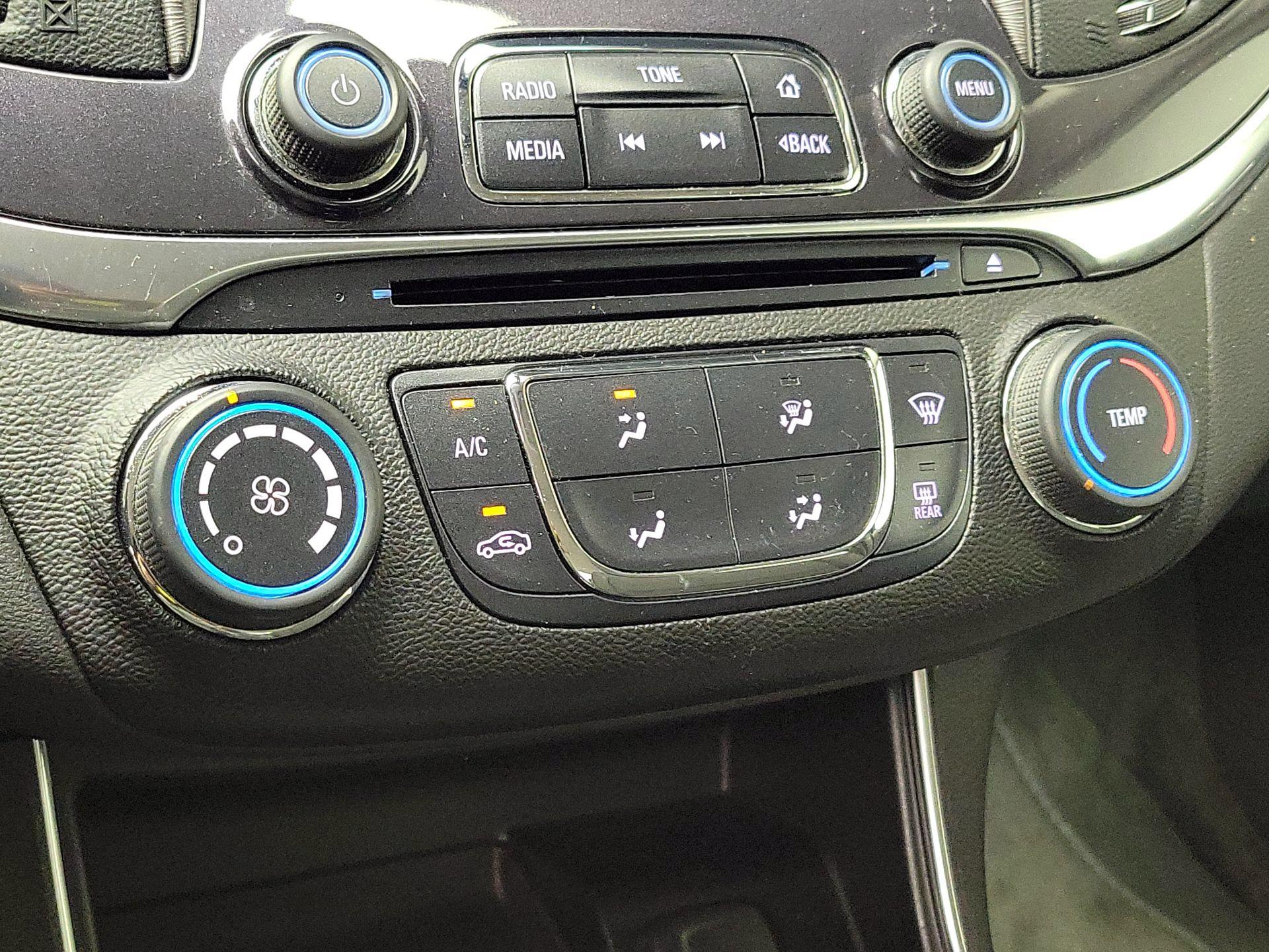 Thumbnail: 2015 Chevrolet Impala - 15