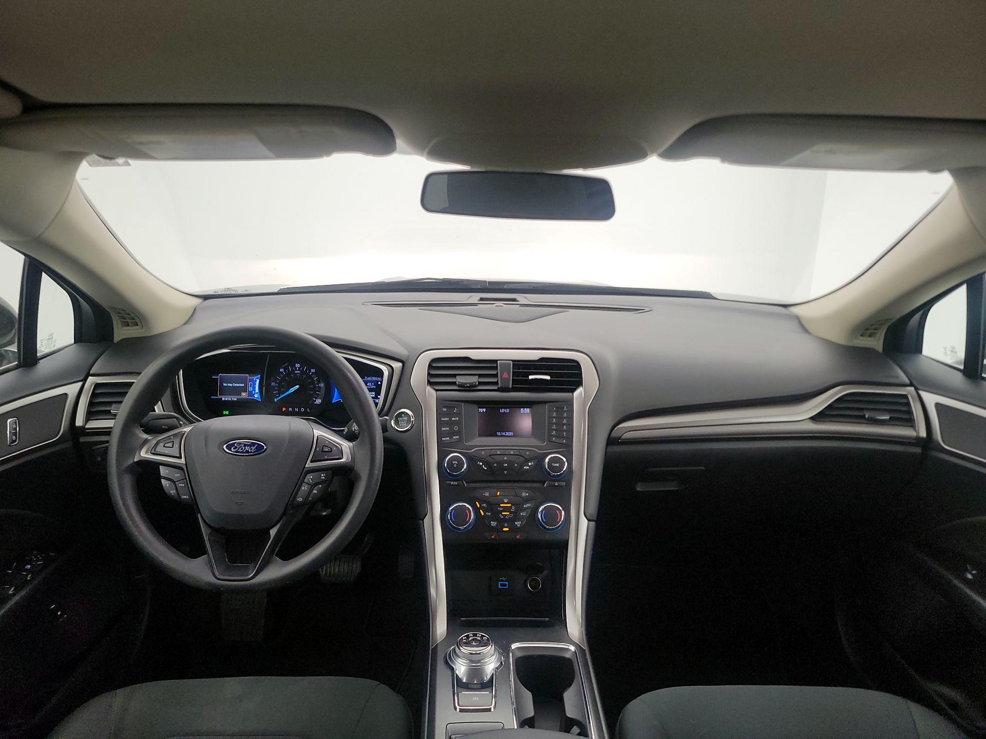 Thumbnail: 2017 Ford Fusion - 9