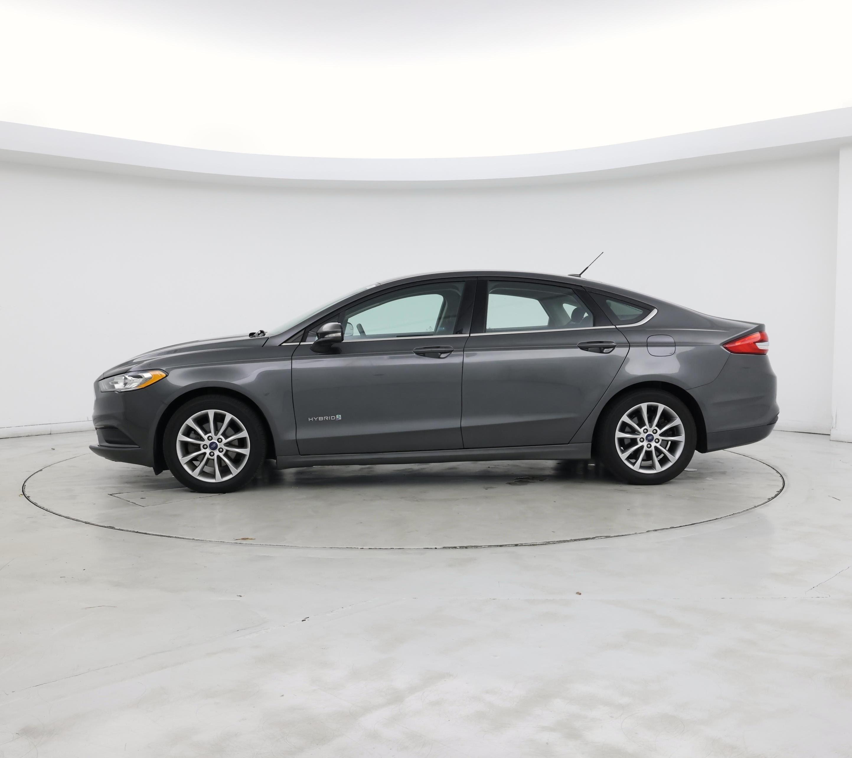 Thumbnail: 2017 Ford Fusion - 3