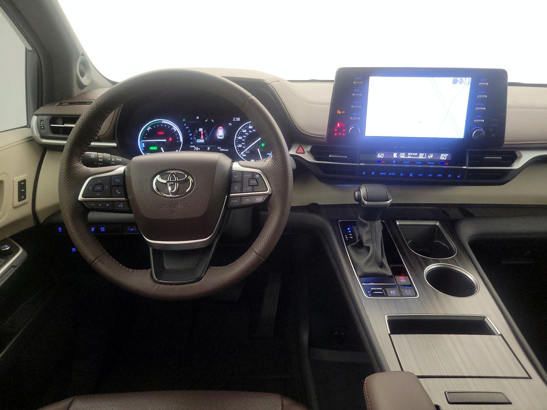 Thumbnail: 2024 Toyota Sienna - 10