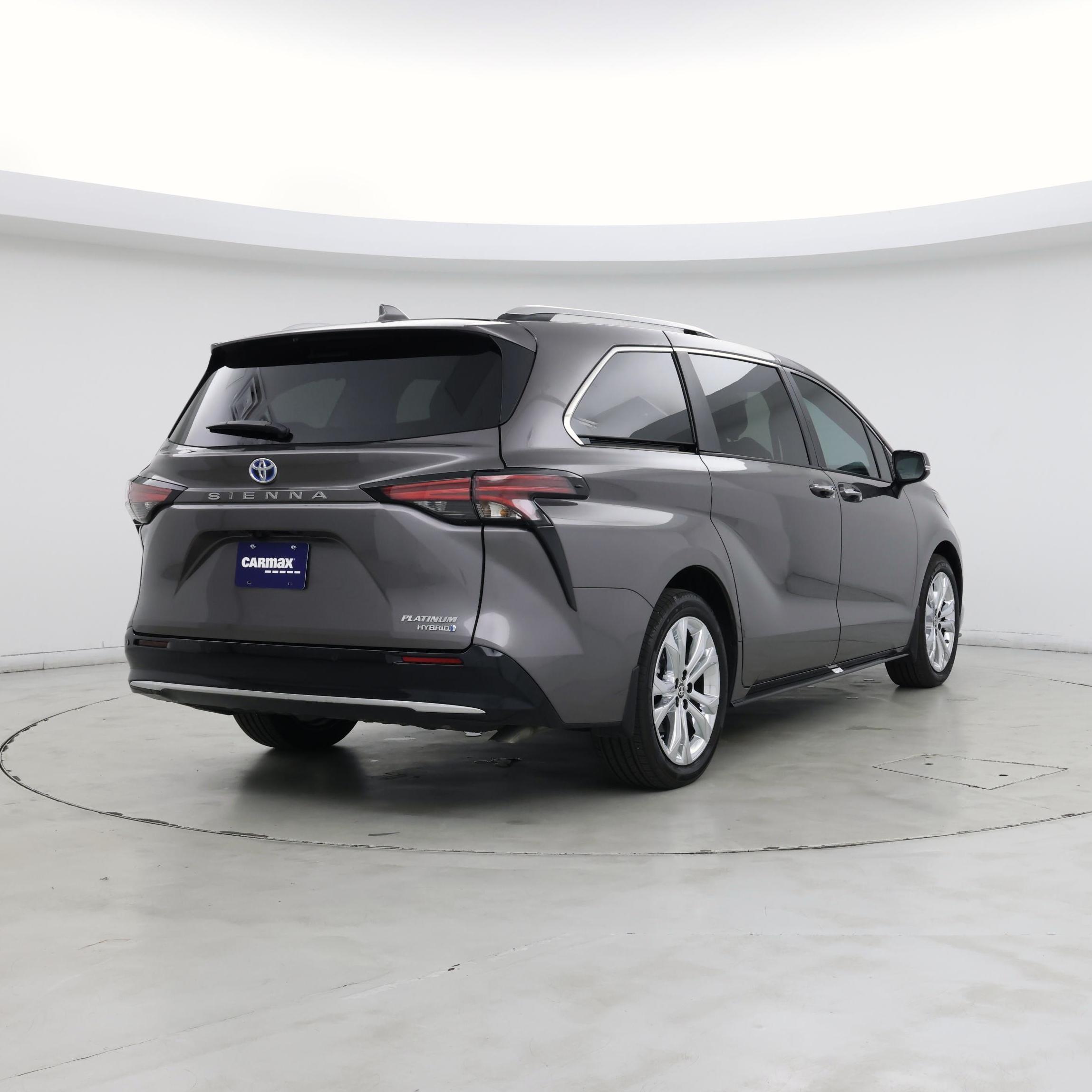 Thumbnail: 2024 Toyota Sienna - 8