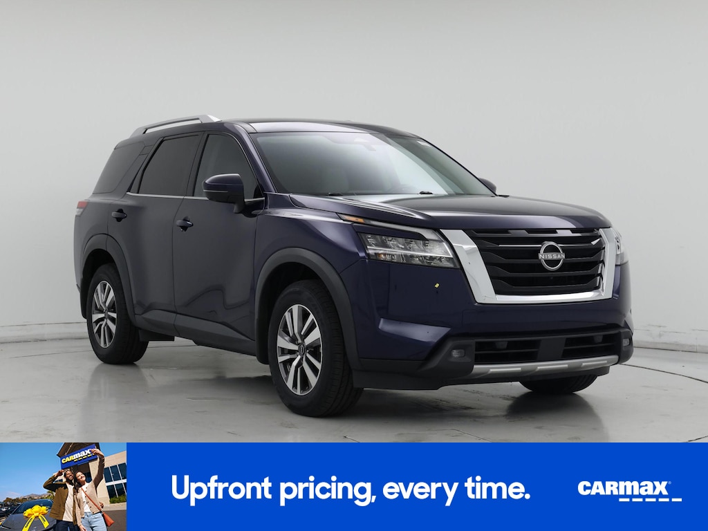 2022 Nissan Pathfinder SL