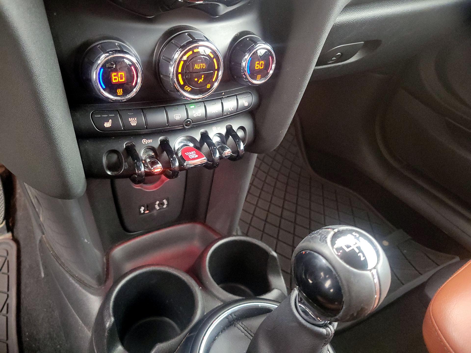 Thumbnail: 2016 MINI Cooper - 15