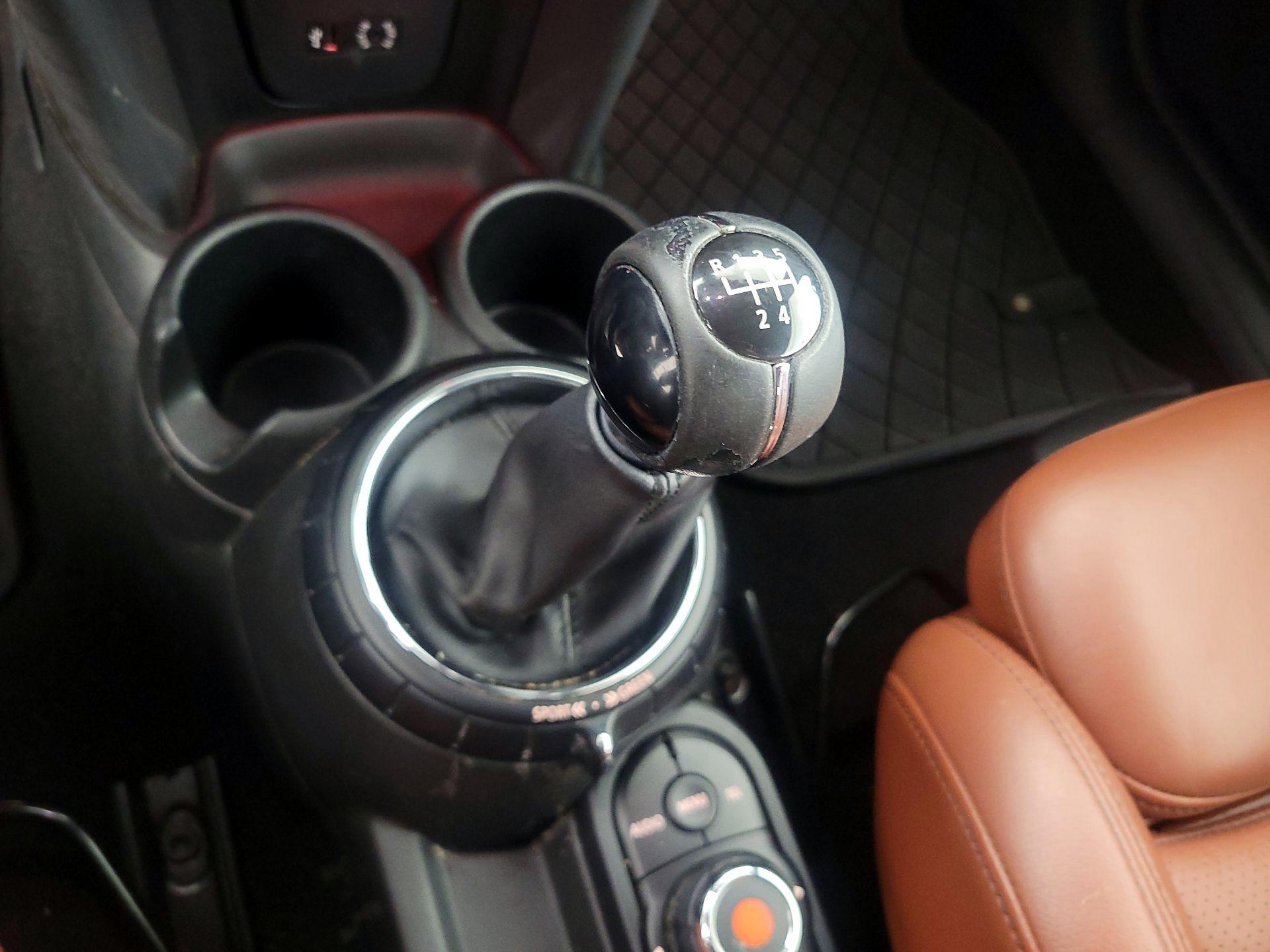 Thumbnail: 2016 MINI Cooper - 16