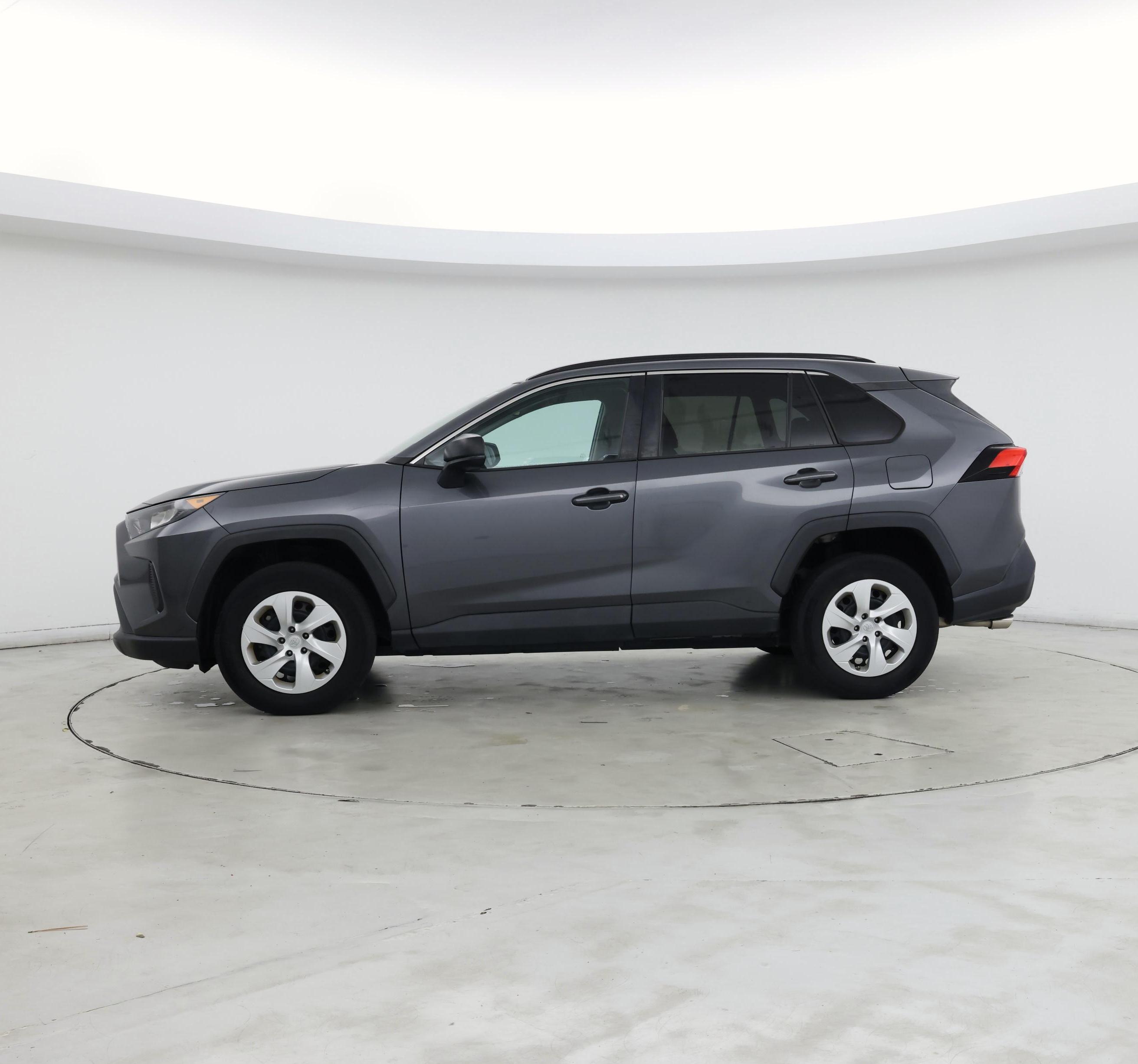 Thumbnail: 2019 Toyota RAV4 - 3