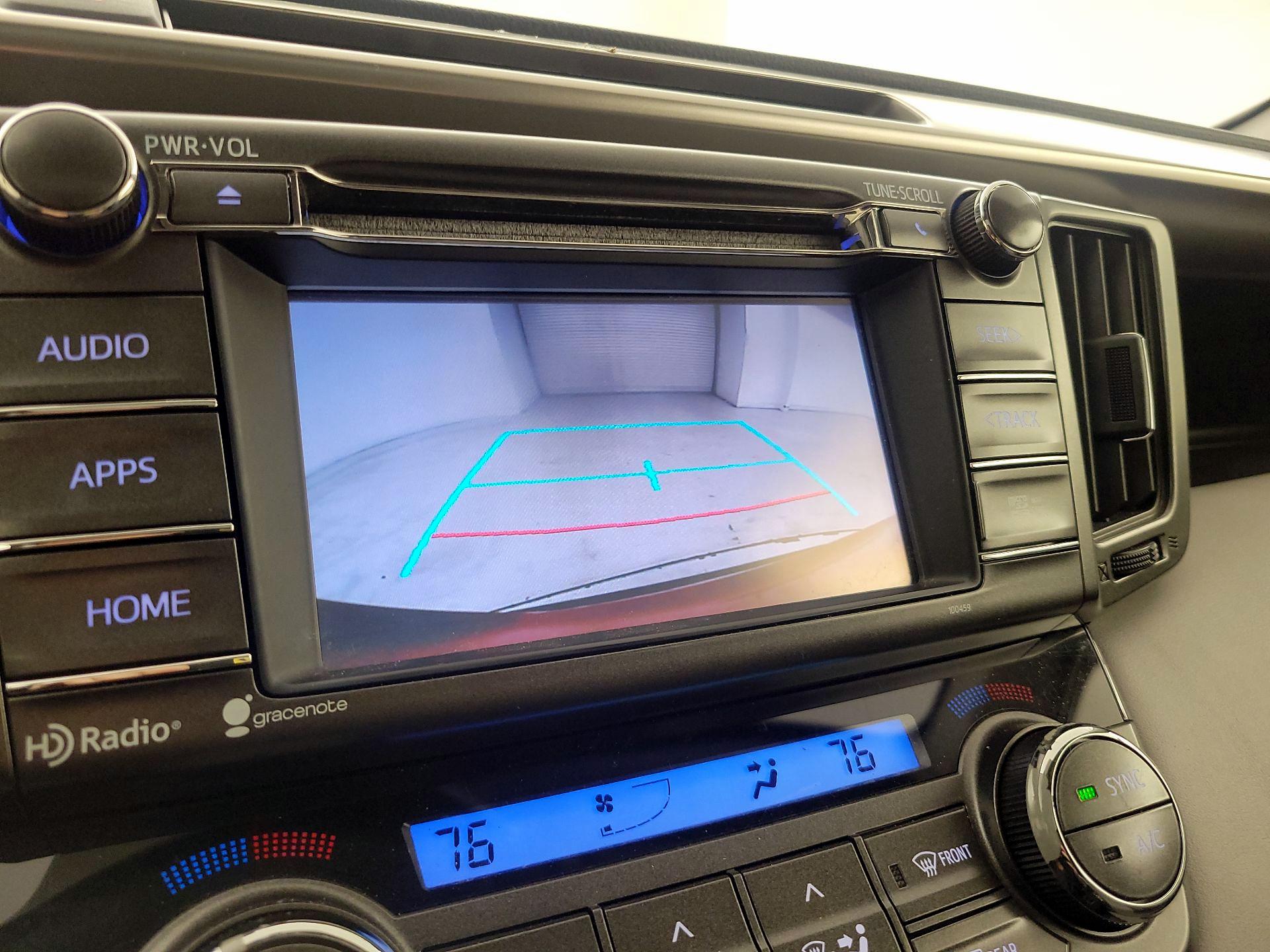 Thumbnail: 2015 Toyota RAV4 - 15