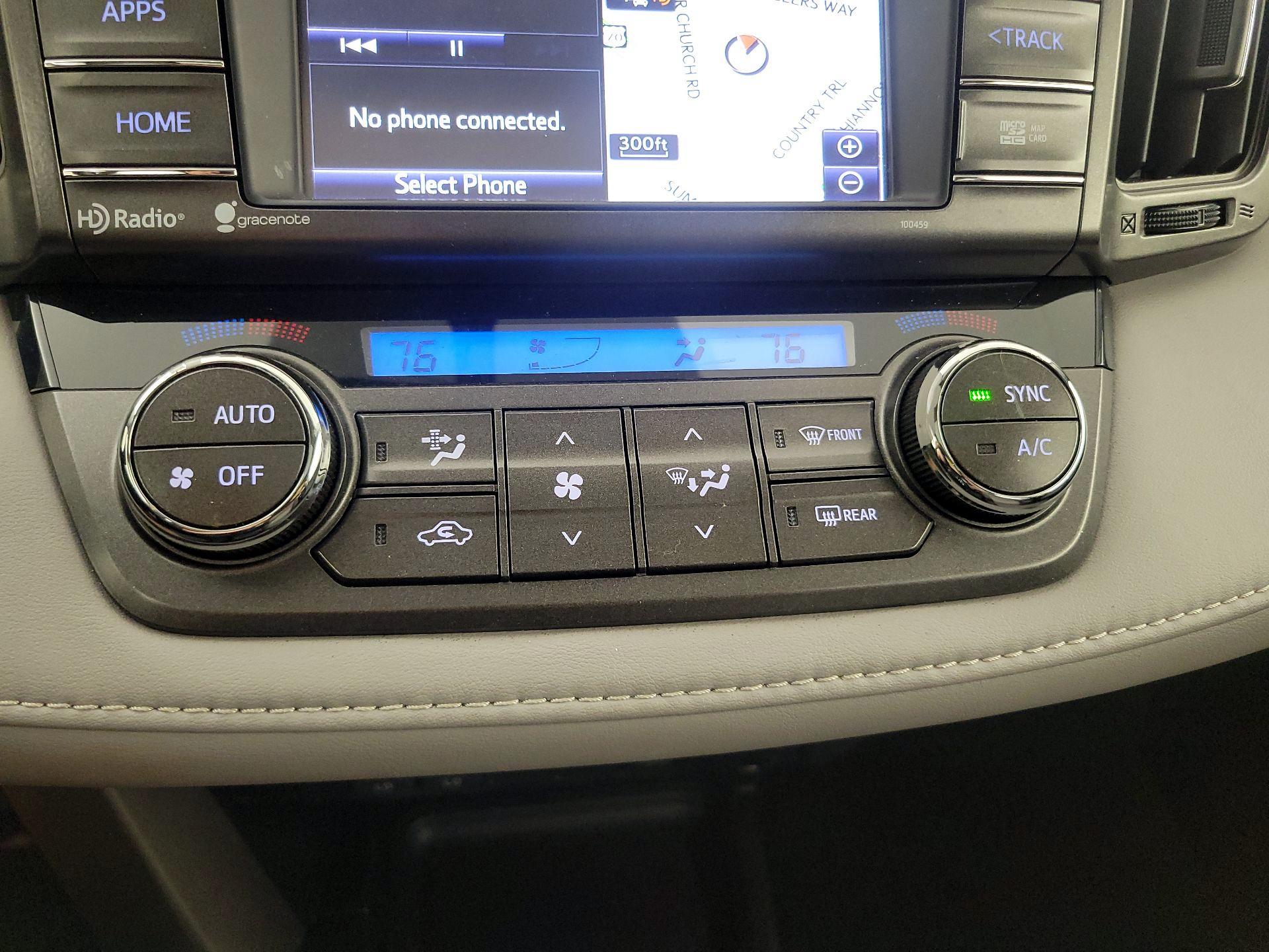 Thumbnail: 2015 Toyota RAV4 - 17