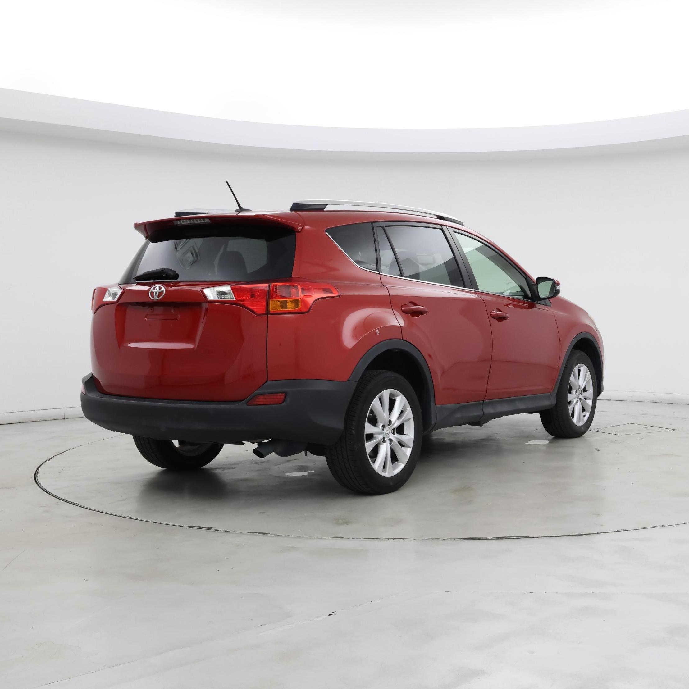 Thumbnail: 2015 Toyota RAV4 - 8