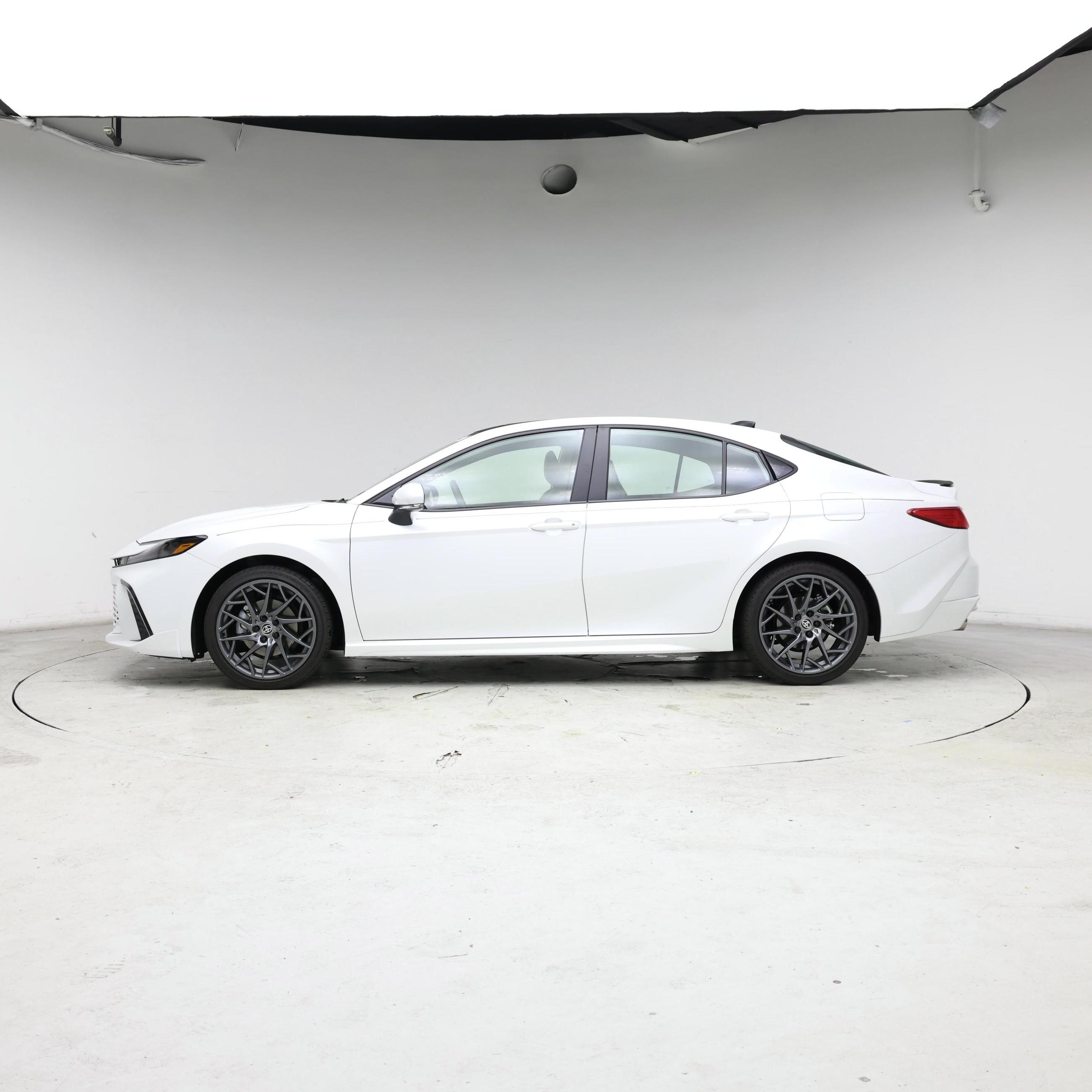 Thumbnail: 2025 Toyota Camry - 3