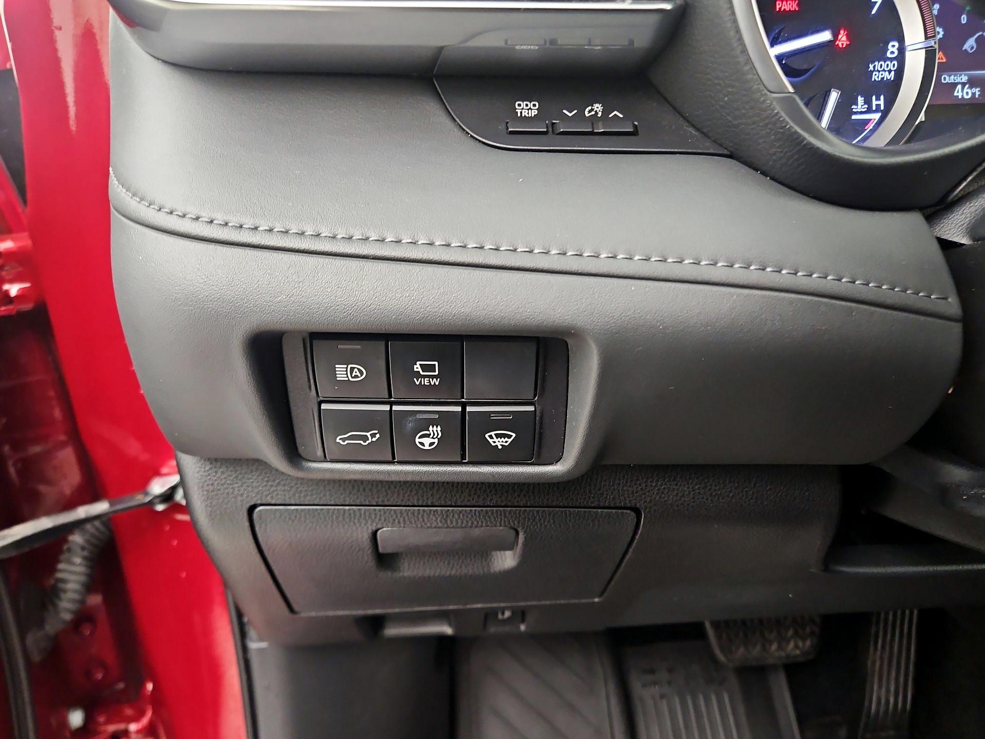 Thumbnail: 2022 Toyota Highlander - 13