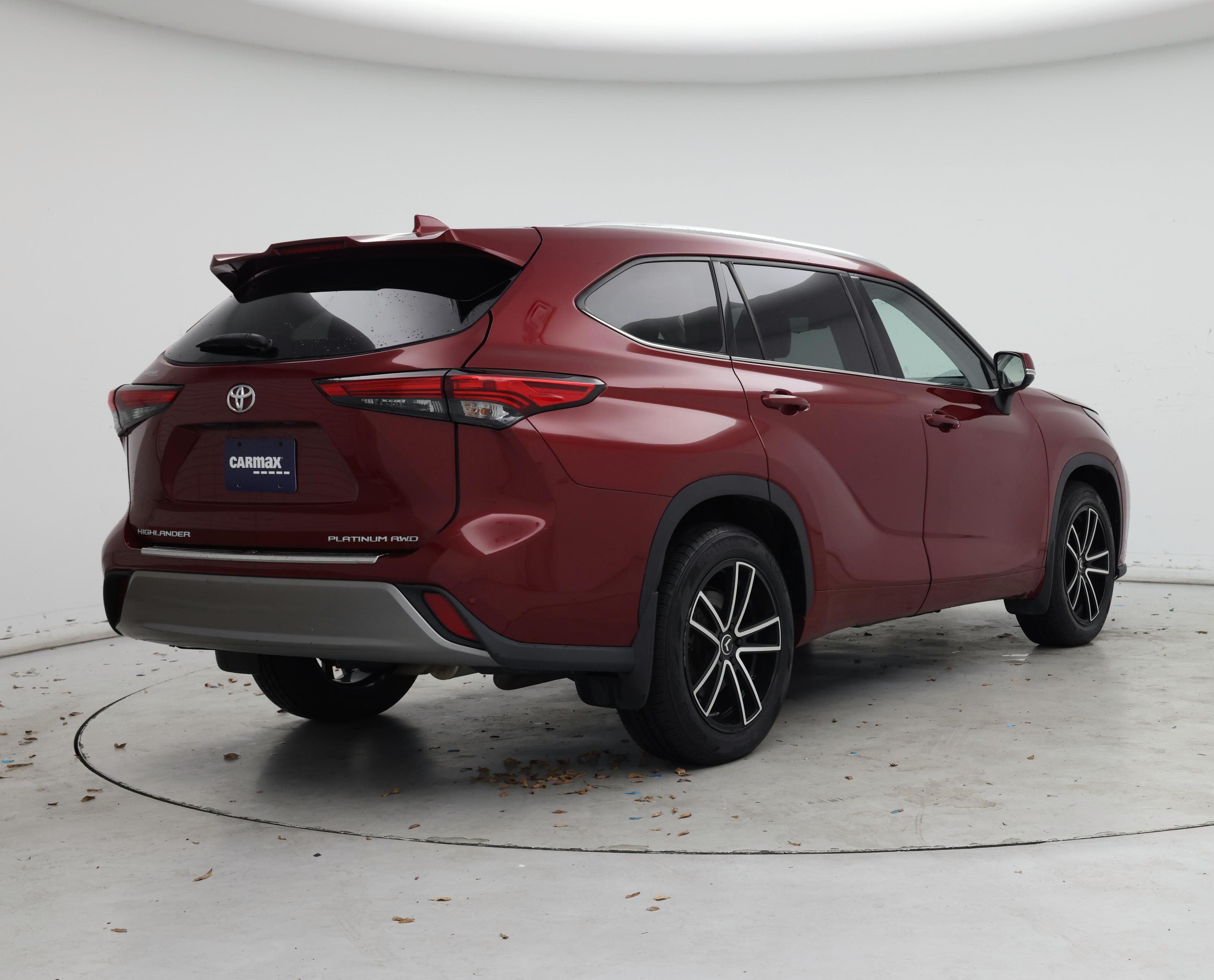 Thumbnail: 2022 Toyota Highlander - 8