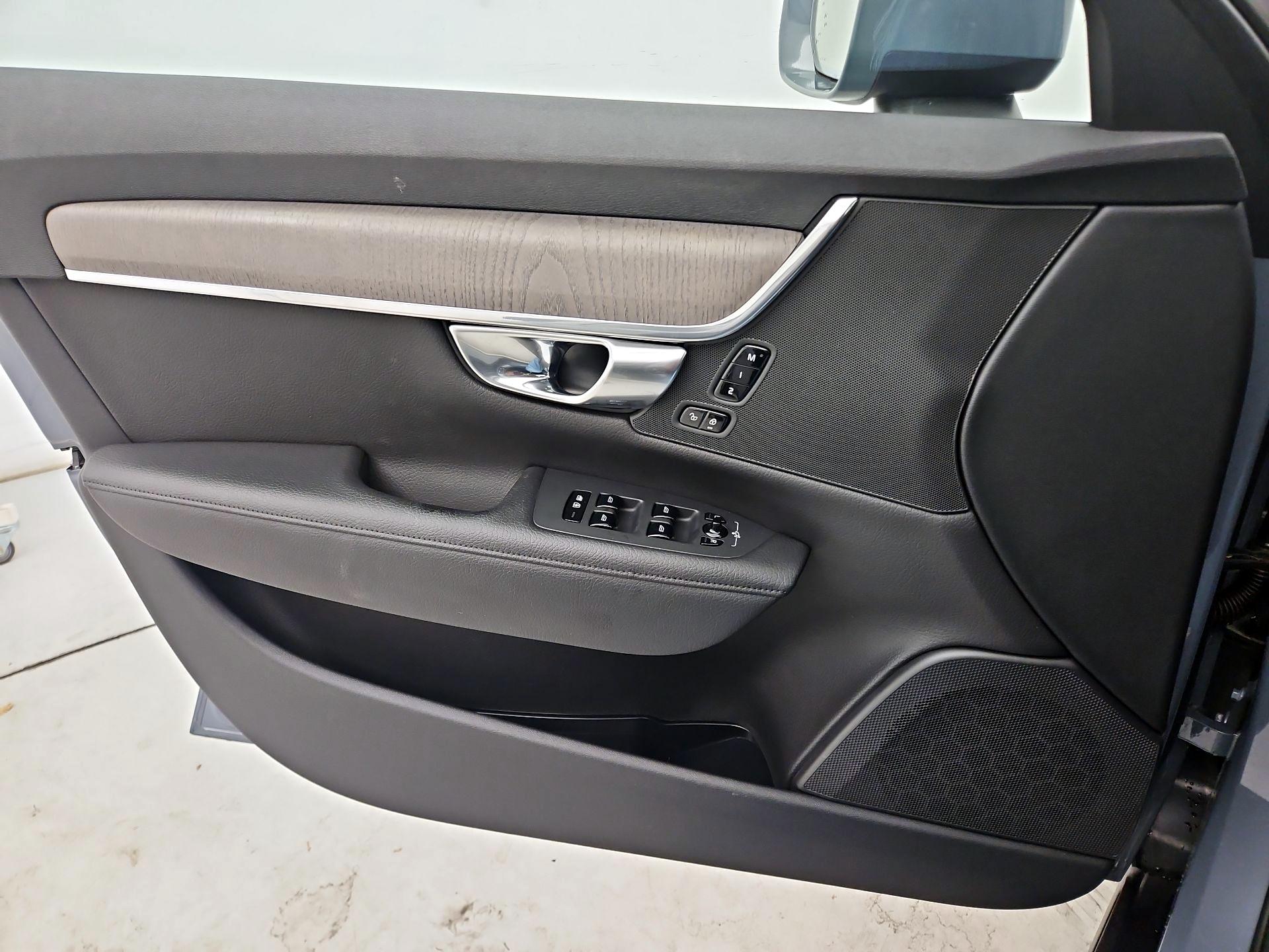 Thumbnail: 2022 Volvo S90 - 12