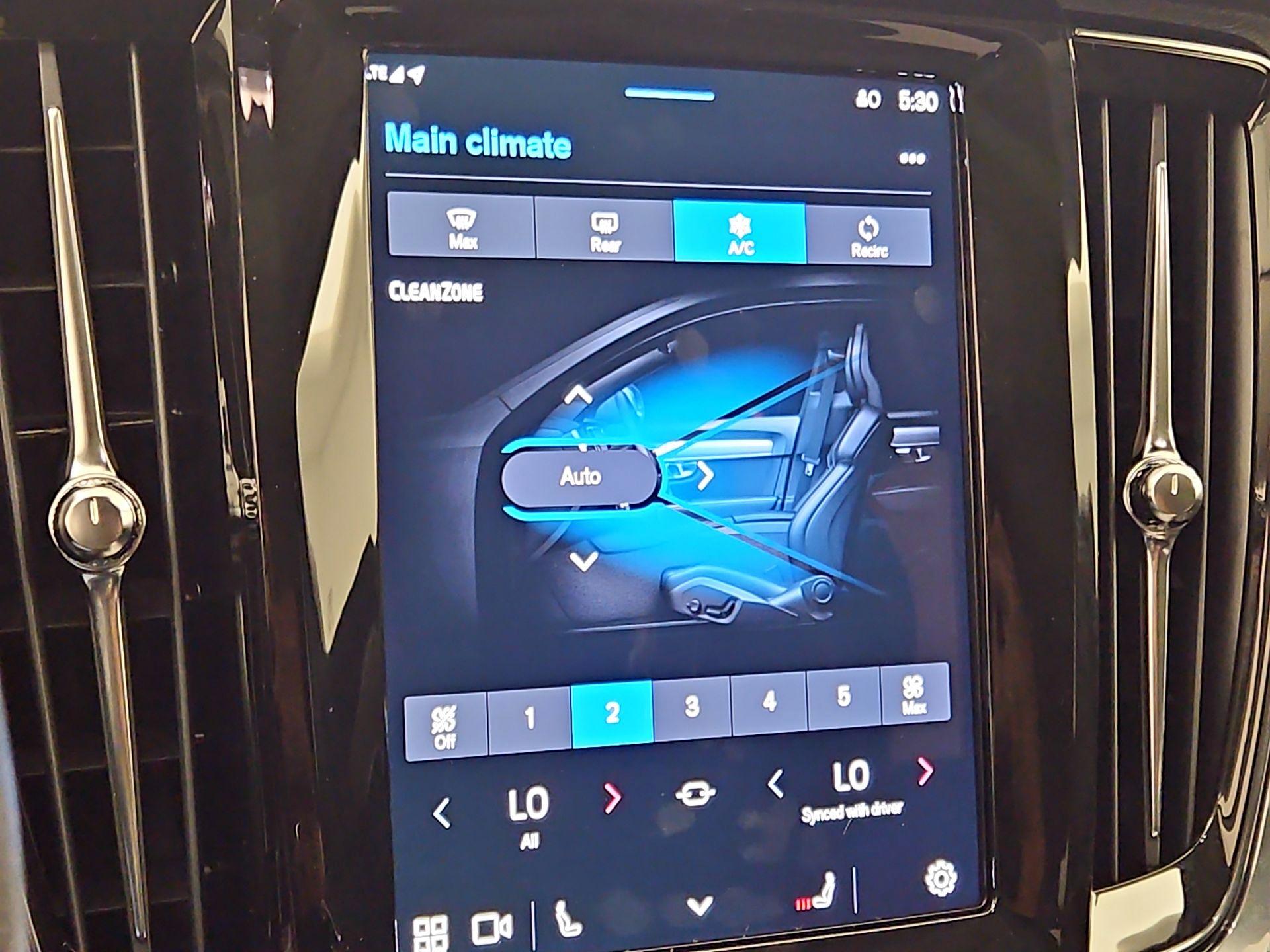 Thumbnail: 2022 Volvo S90 - 16