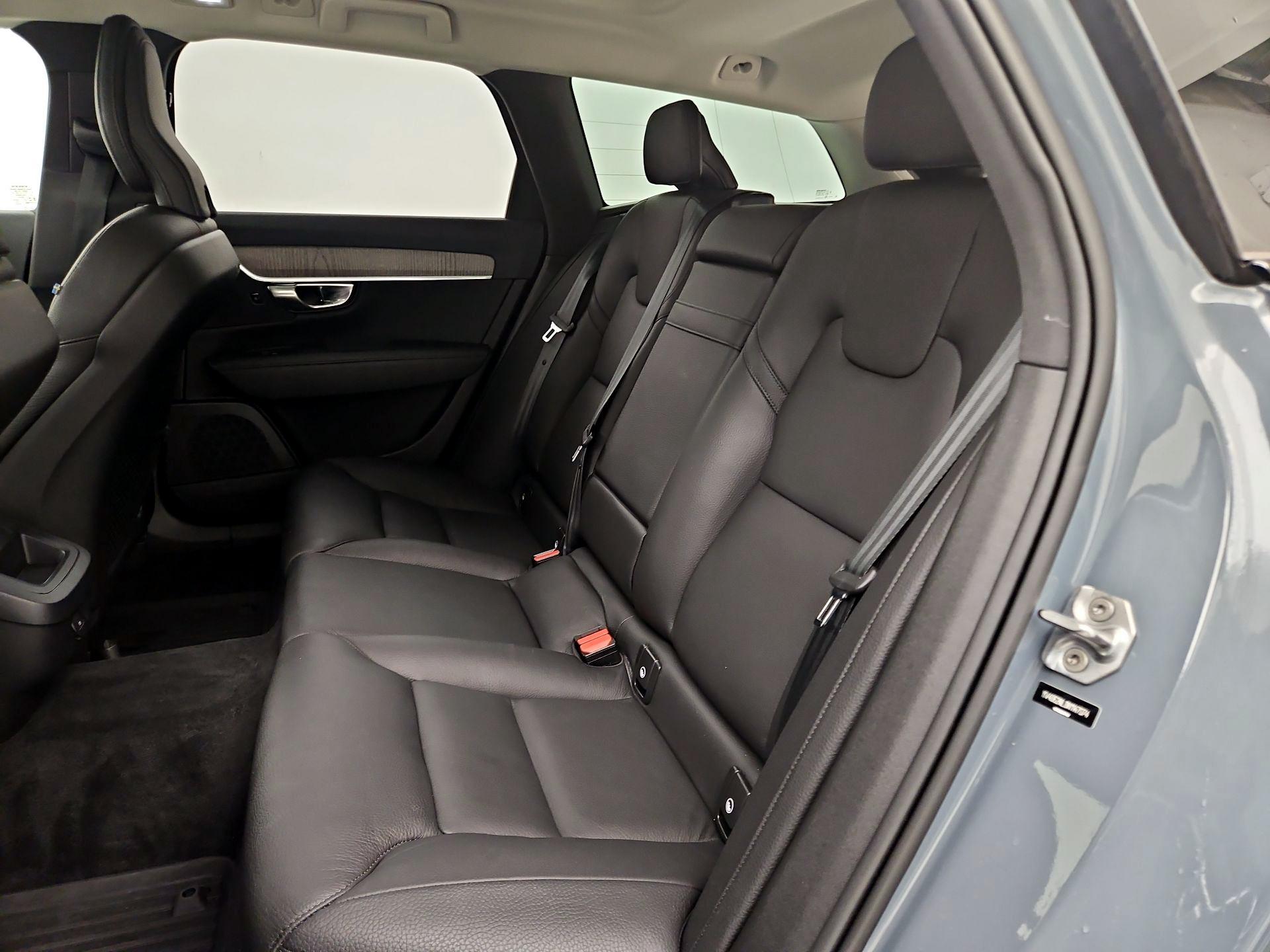 Thumbnail: 2022 Volvo S90 - 19