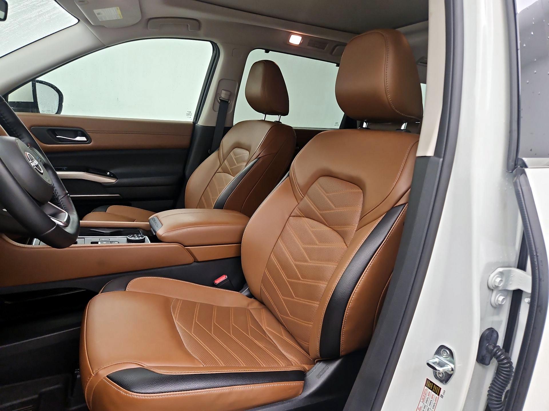 Thumbnail: 2023 Nissan Pathfinder - 11